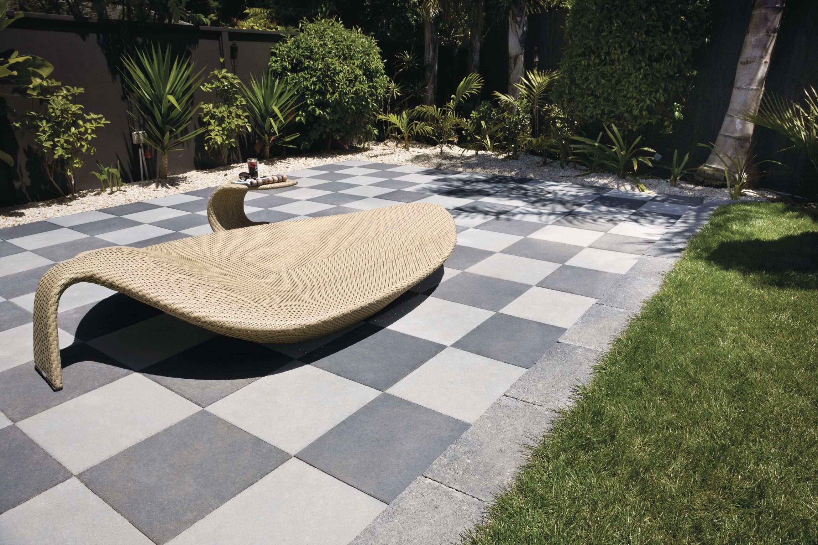 Firth Classic Collection Paving: Courtyard Flagstone Paving