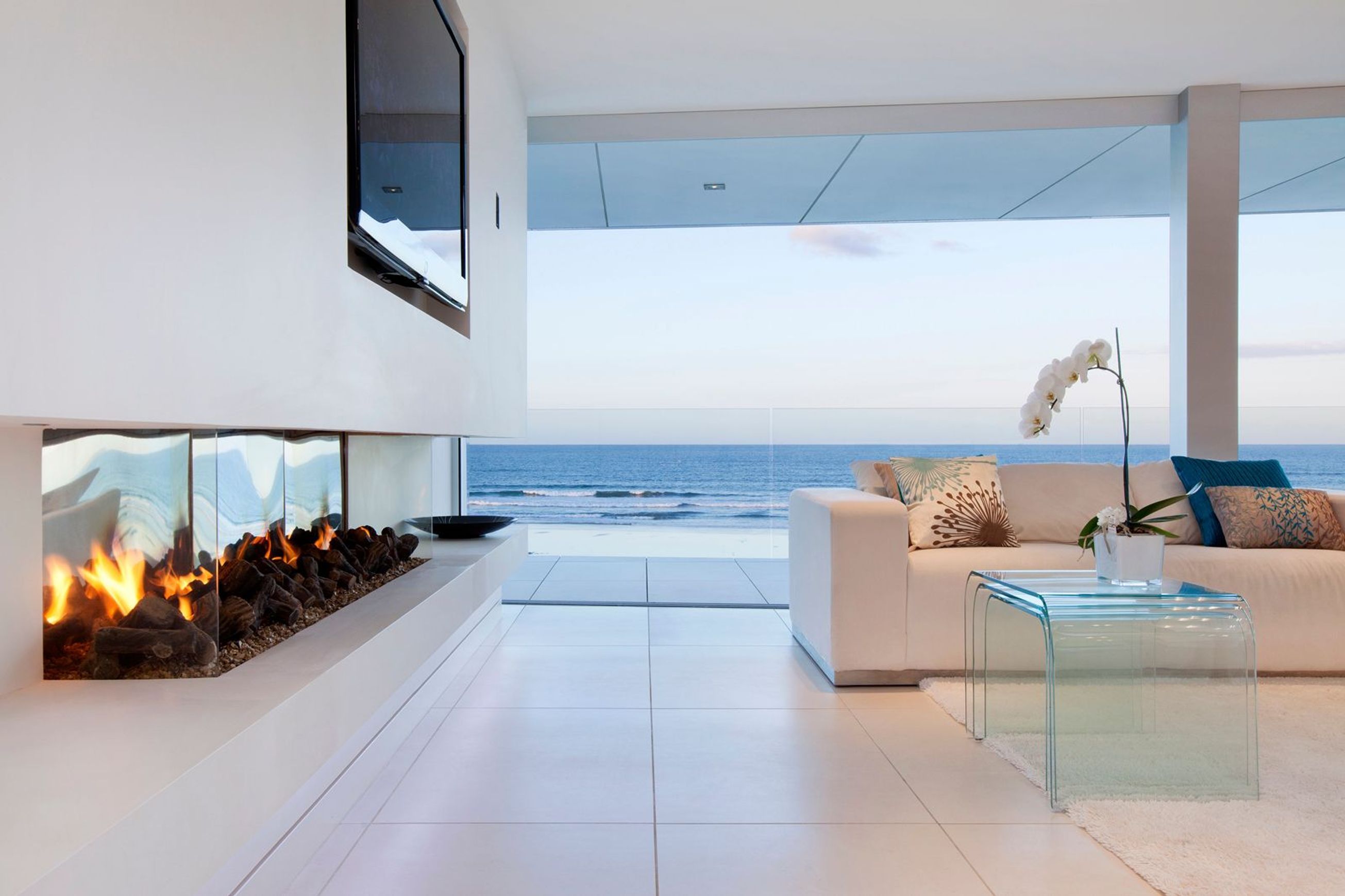 Eastside Euro Fireplace