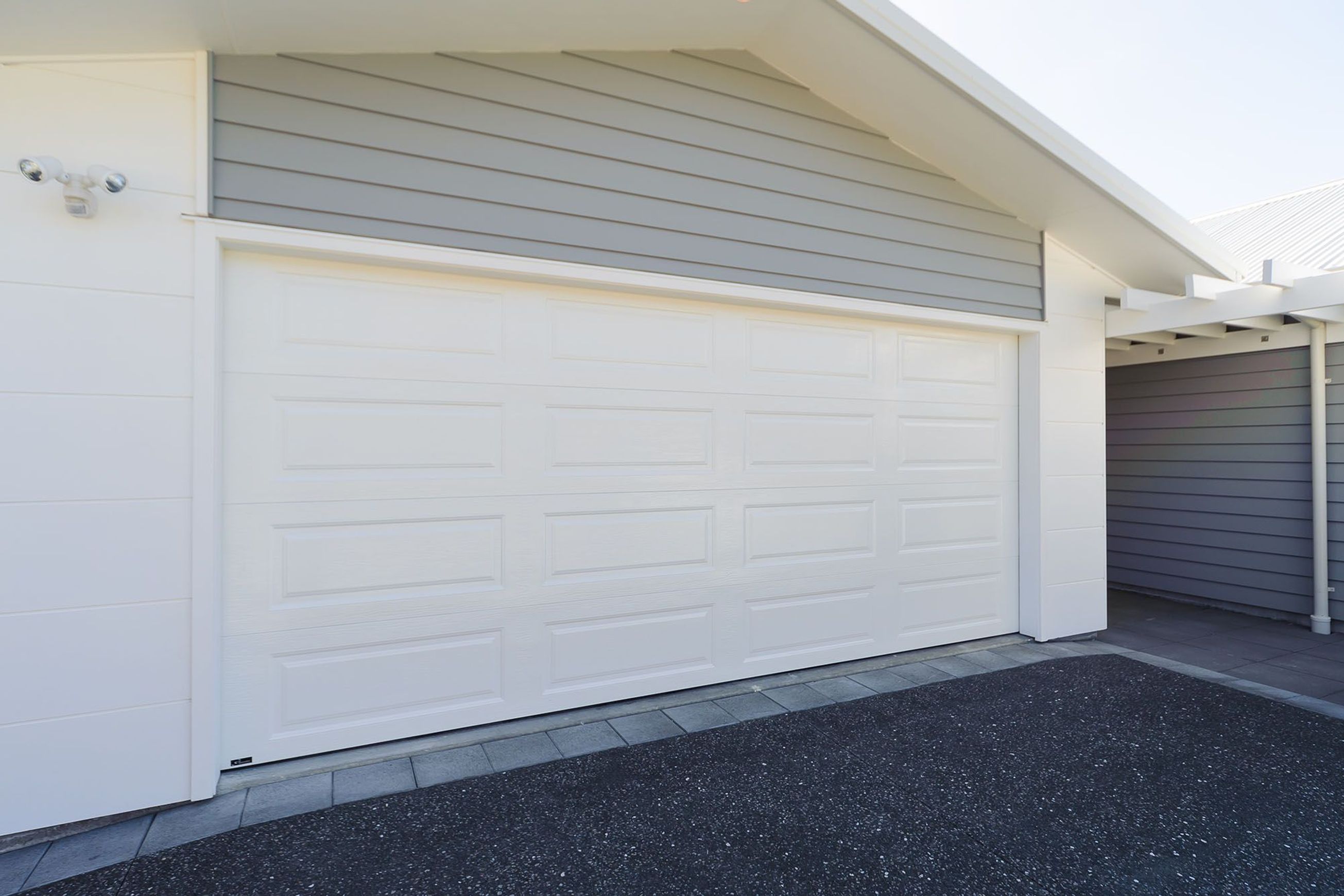 Grange Sectional Garage Door