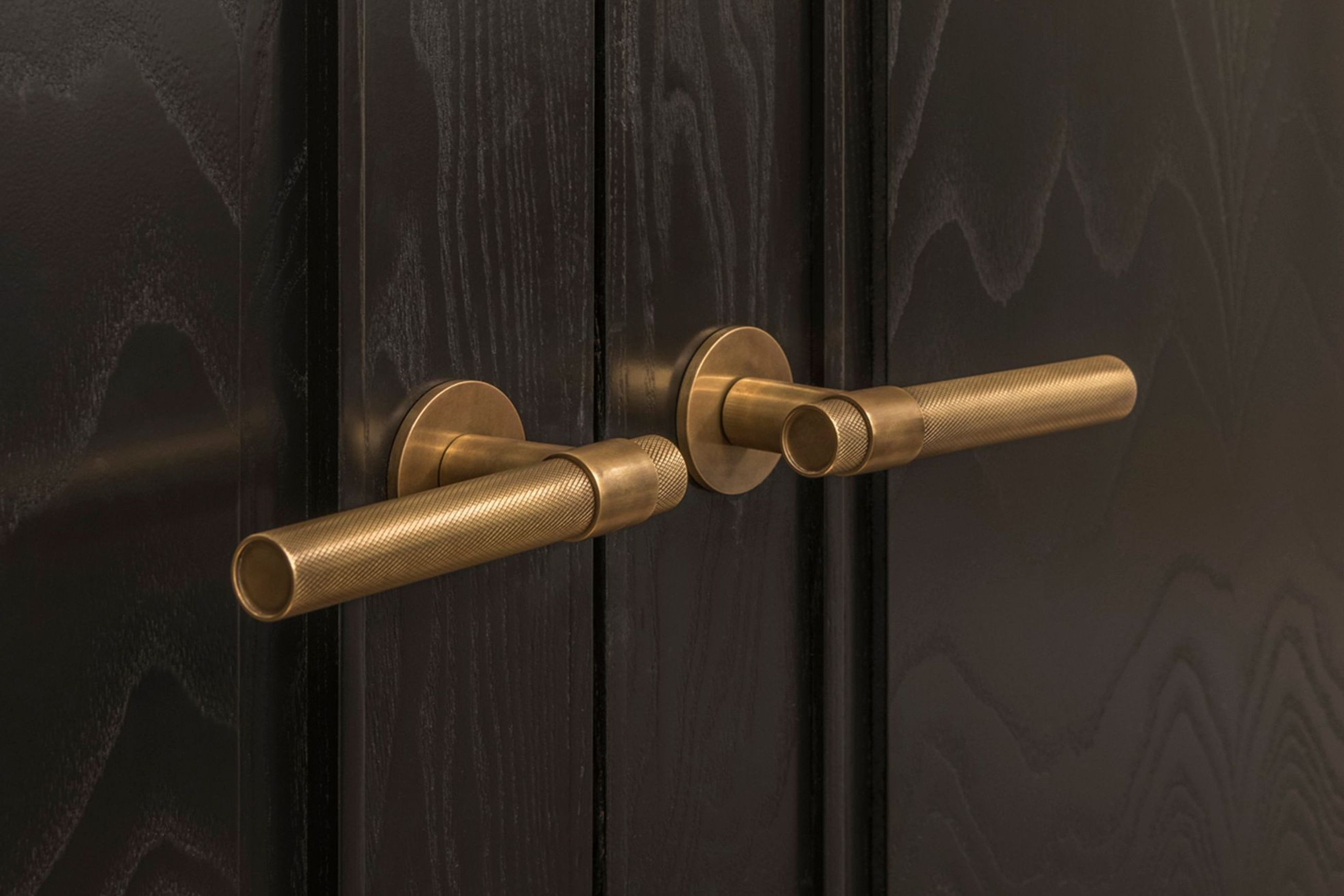Joseph Giles Montgomery Diamond Knurled Hardware Range