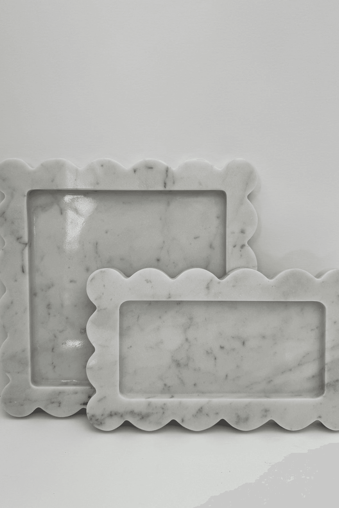 Scalloped Edge Tray - Carrara Marble