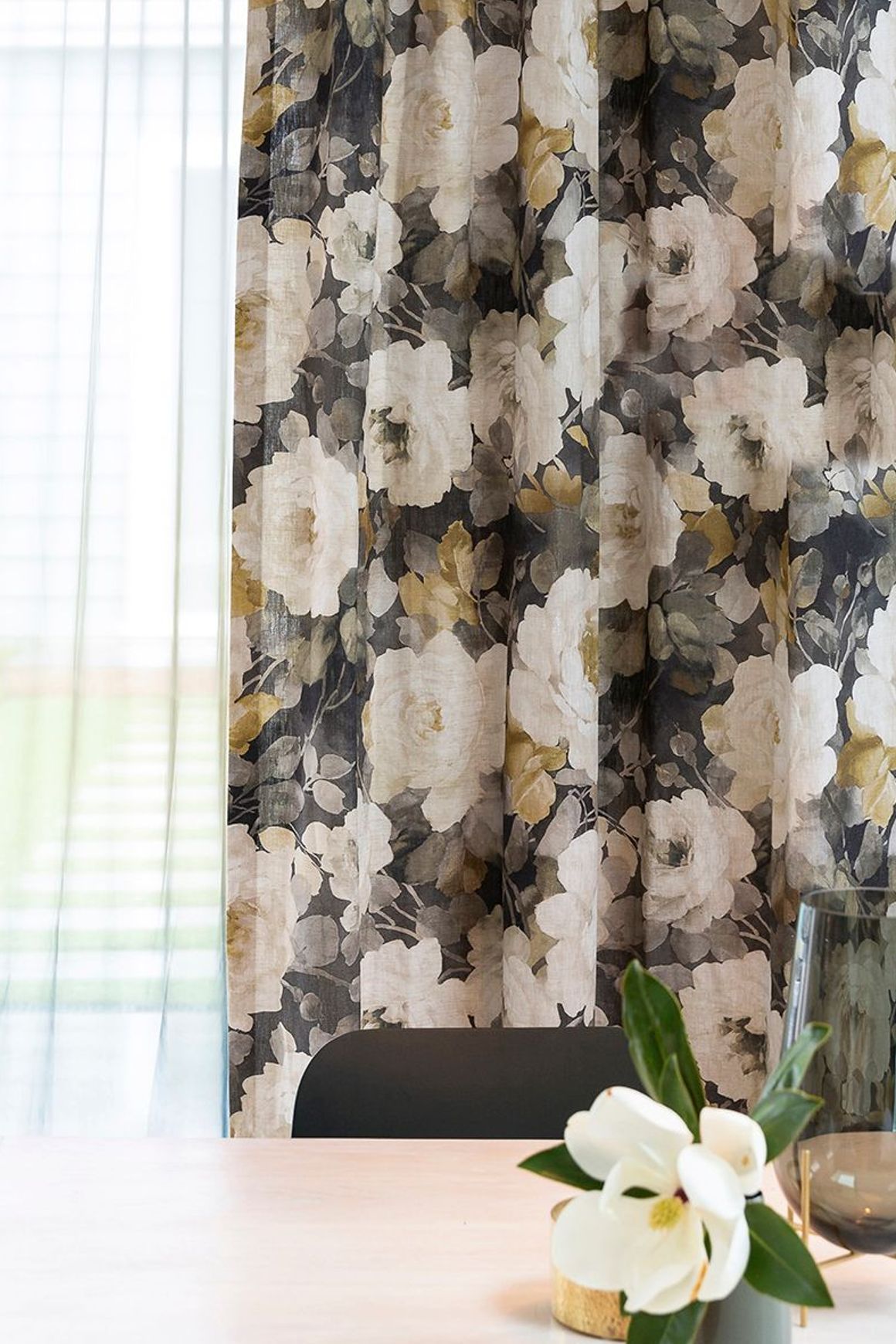 Victoria by James Dunlop | Drapery