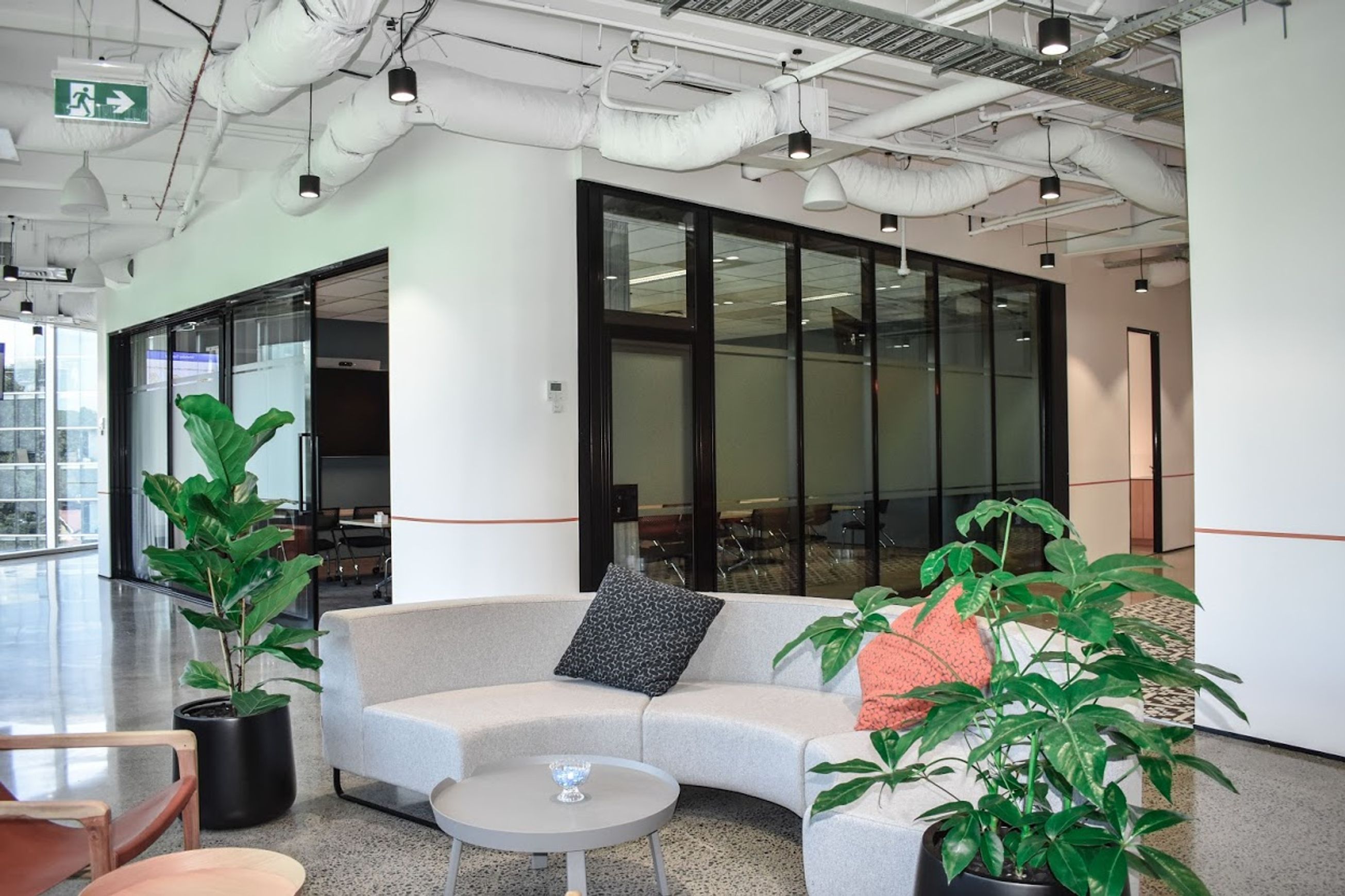 Moveo ComfortDrive - Fully Automatic Operable Wall