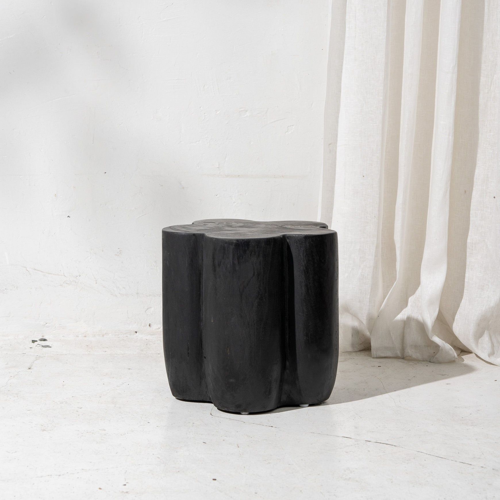 Flore Curved Side Table - Charred
