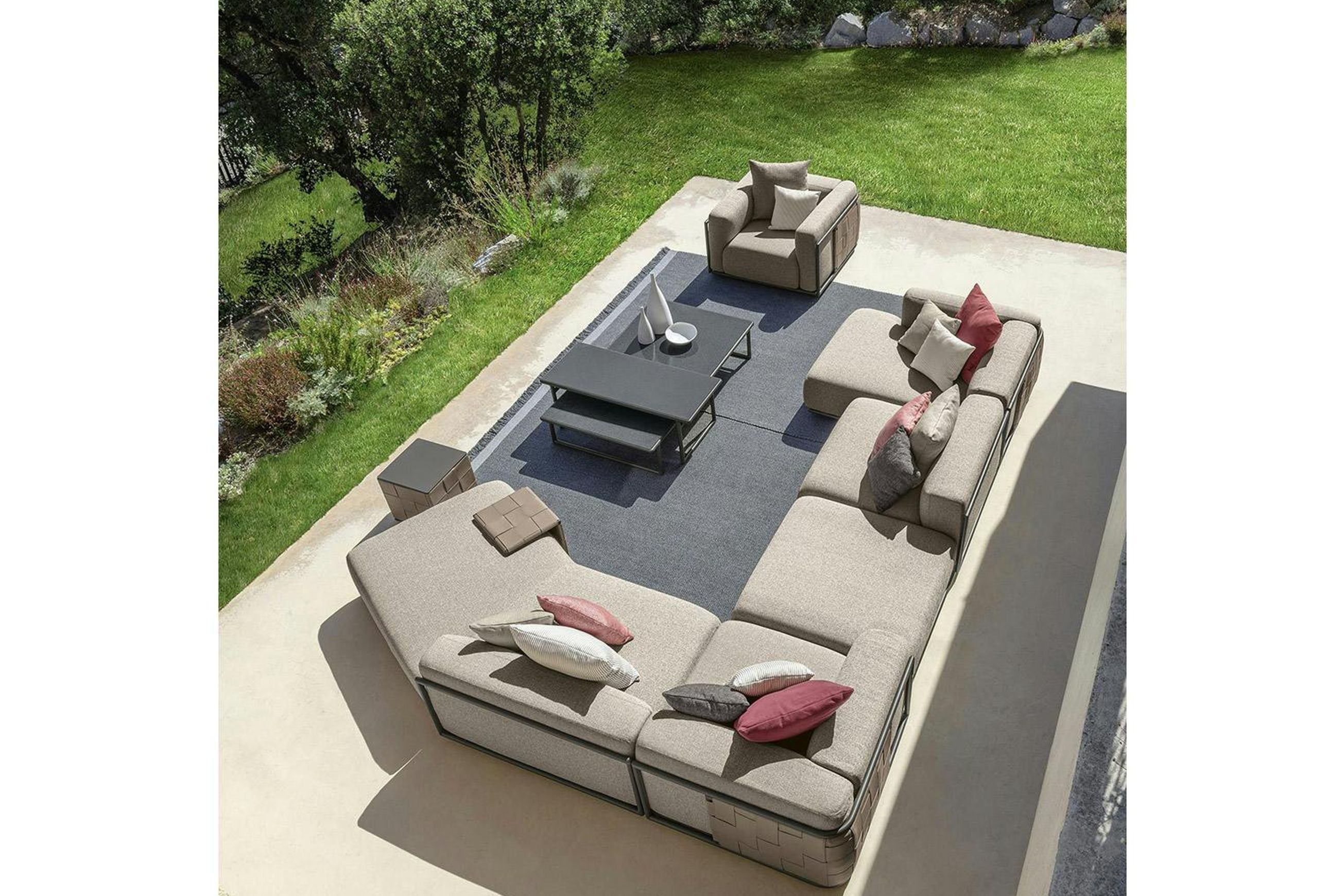 Tresse Outdoor Sofa