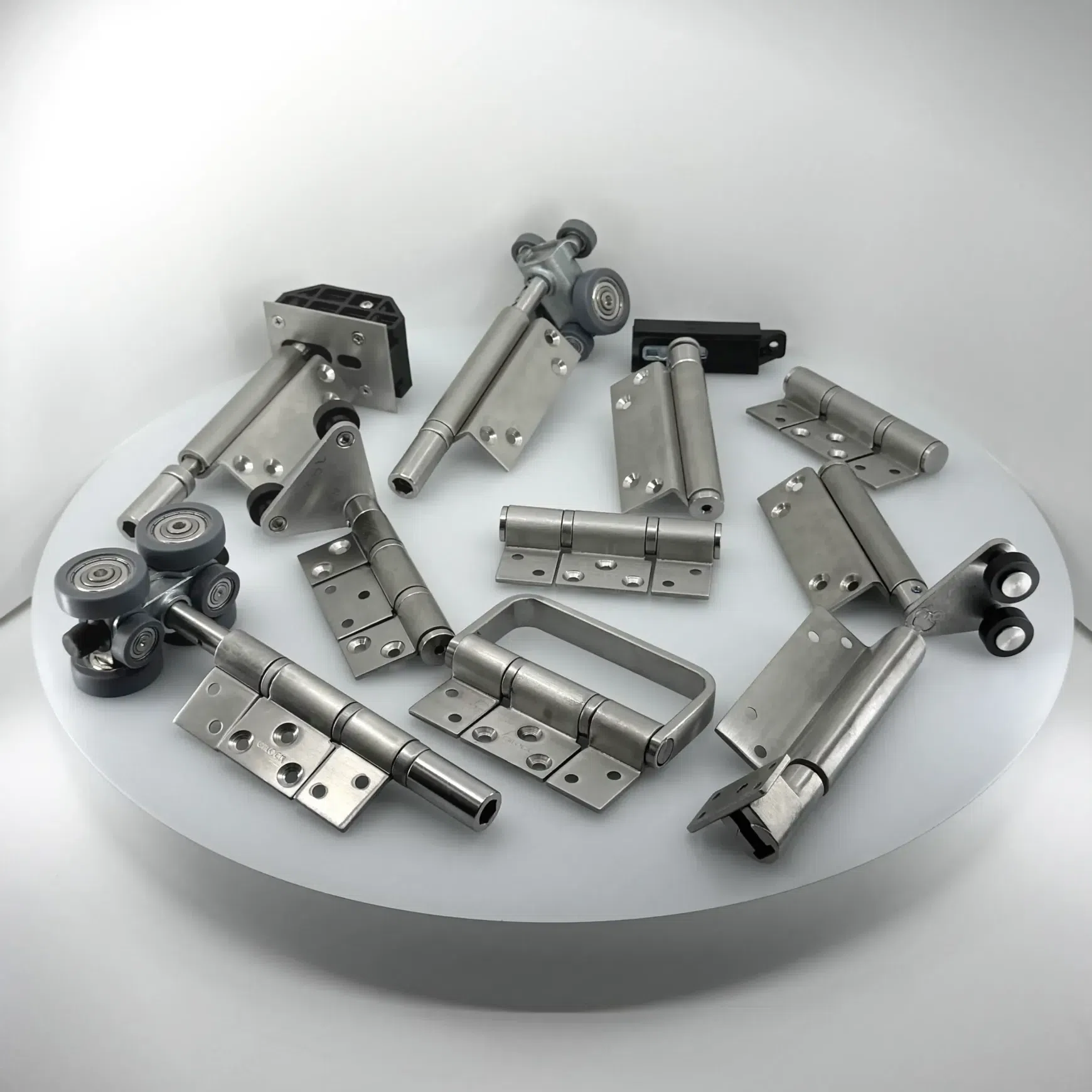 TITAN Heavy Duty Bifold Hardware