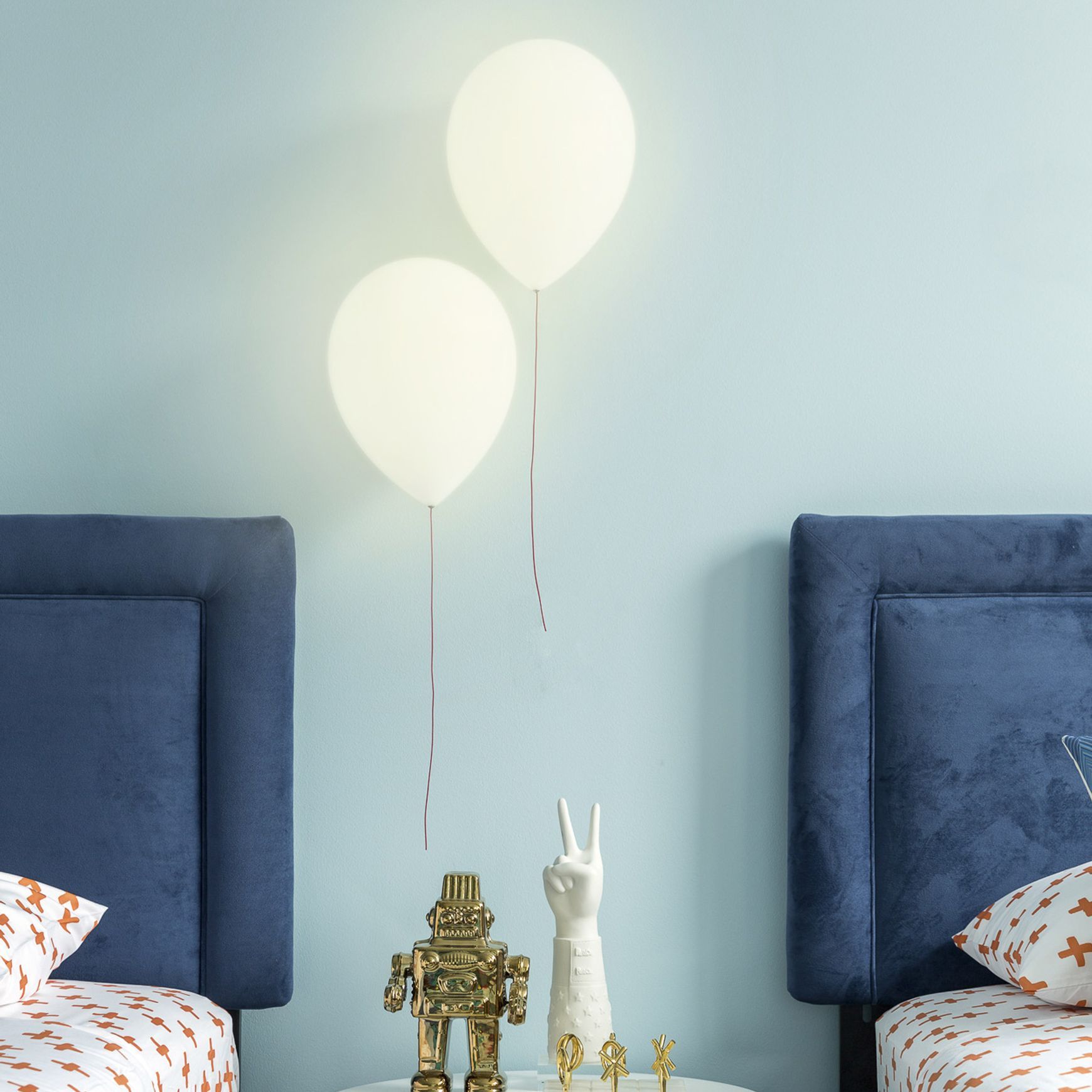 Balloon Wall Light