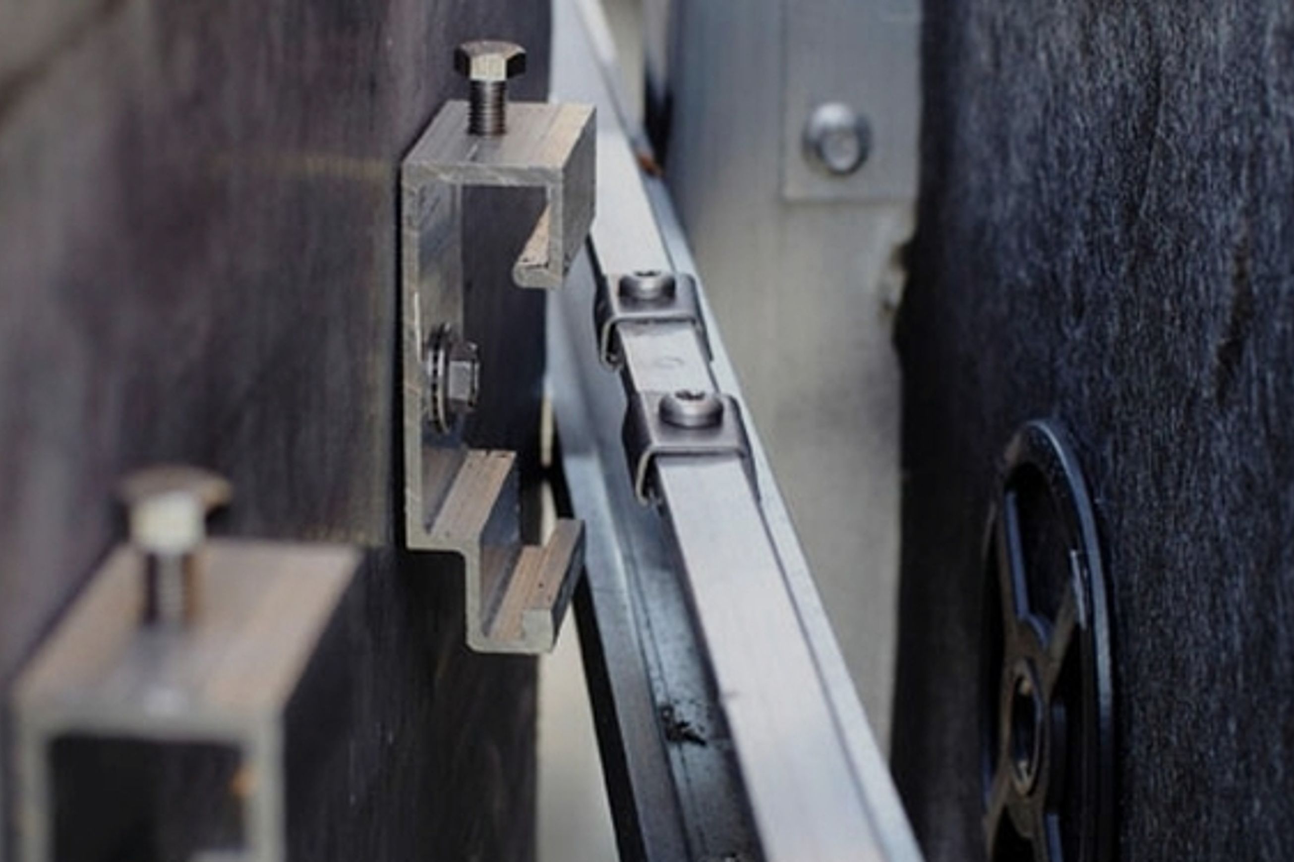 Keil | Concealed Anchor System