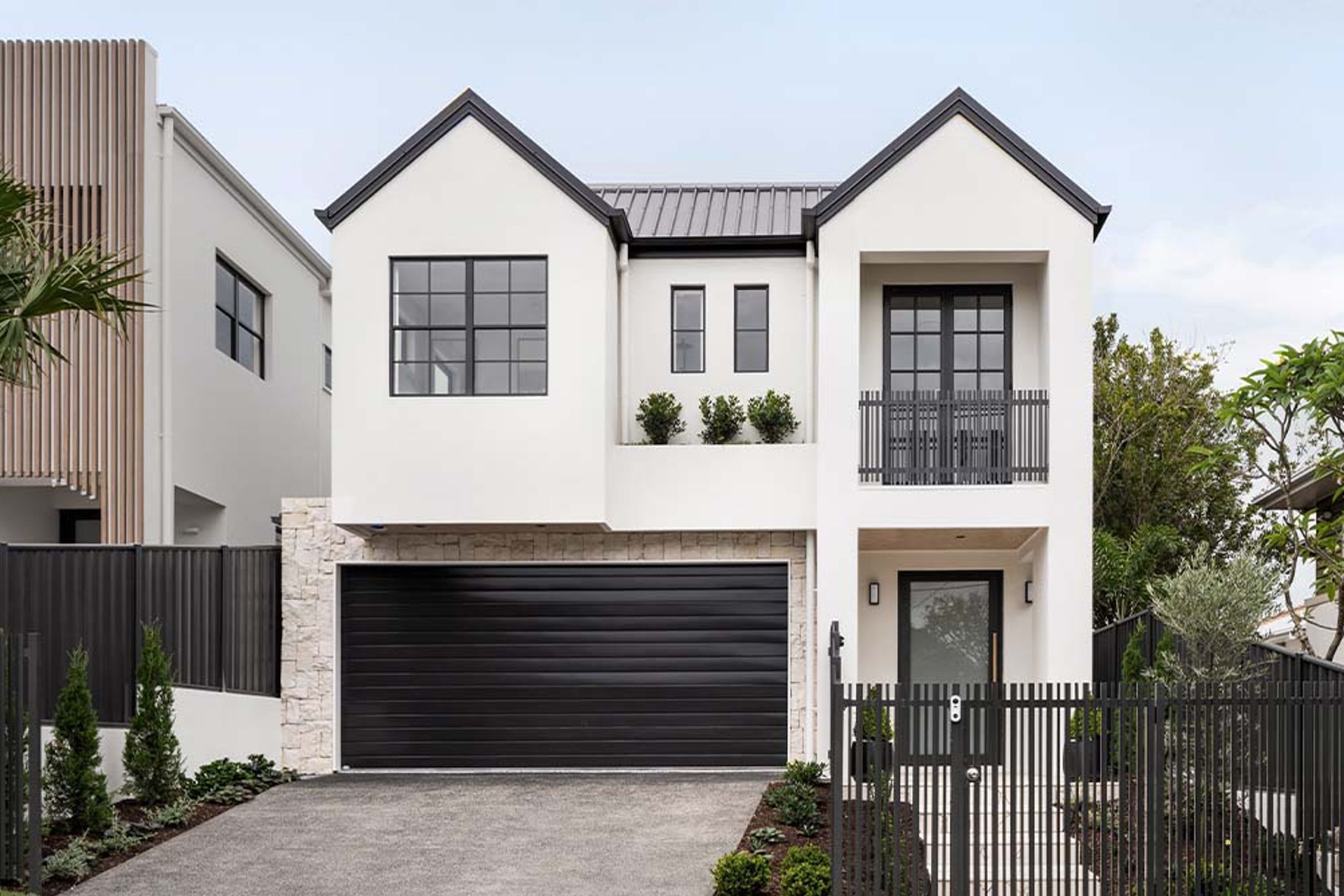 Savannah Garage Doors | Sectional Doors