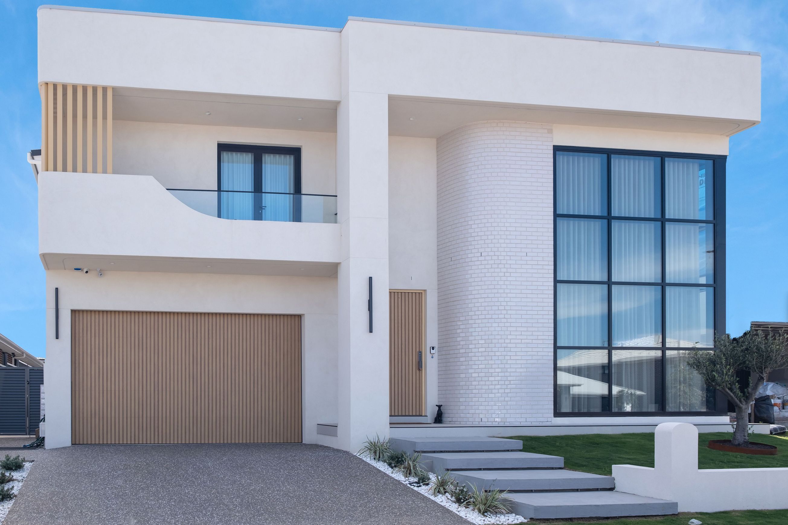Danmar Doors | Speciality Garage Doors