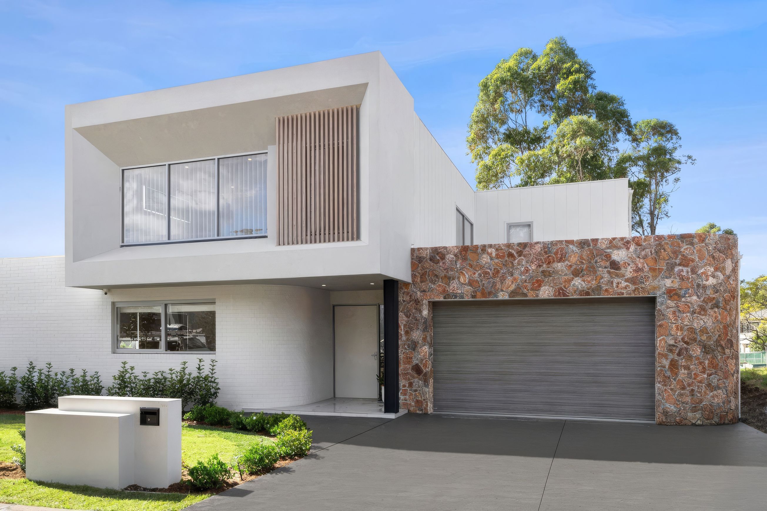 Native Series | Sectional Garage Doors