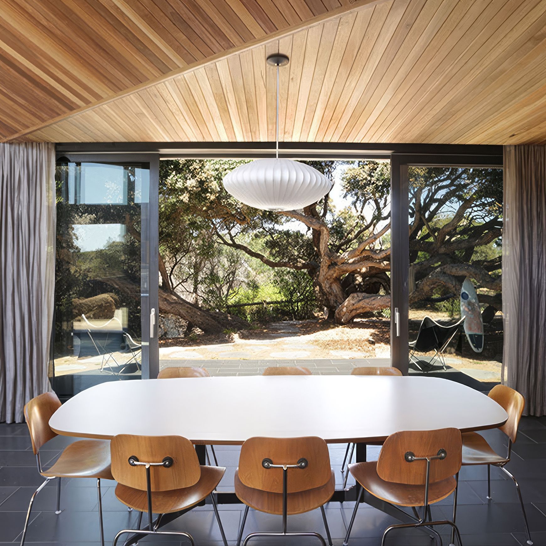 BAL-40 | Lift-Slide Doors