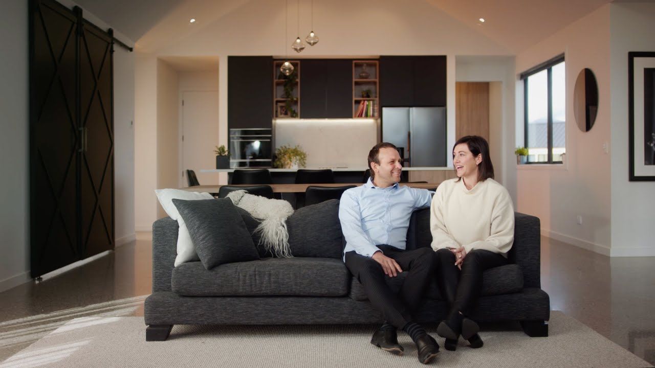 Kinross Lane Feature  video