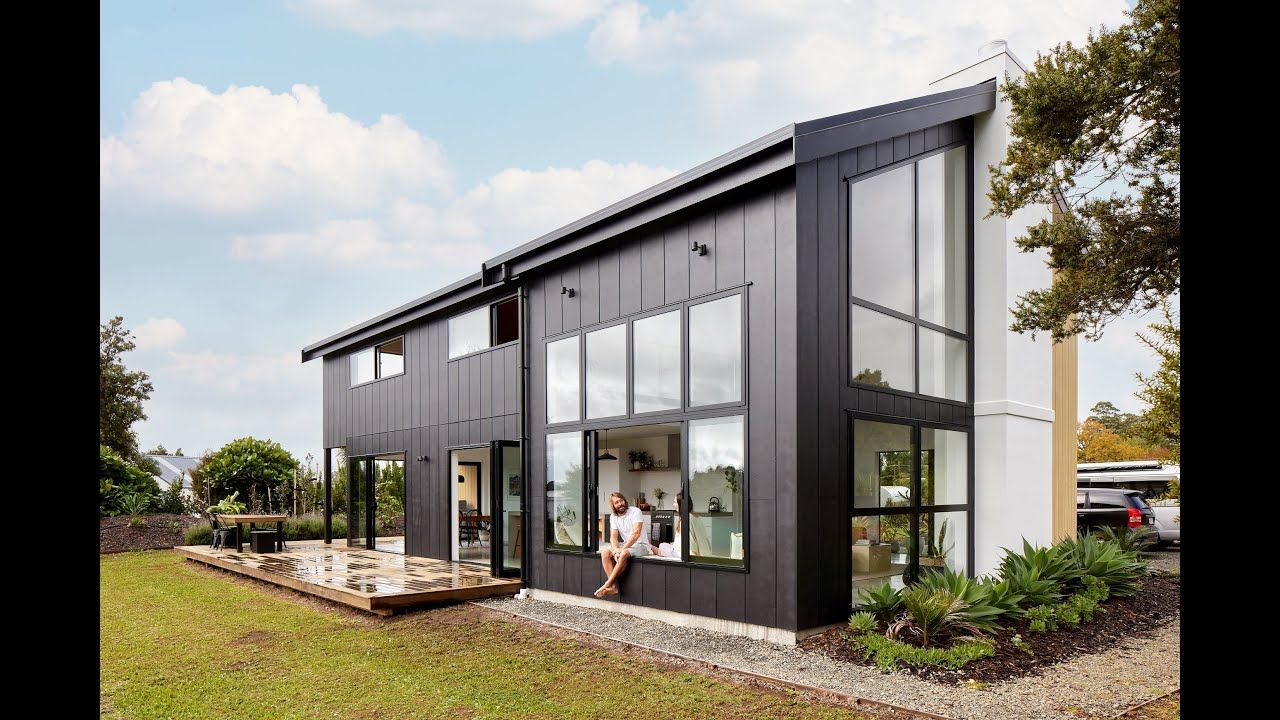 Stria Cladding by James Hardie - Back to black