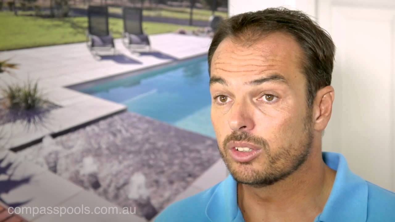 What Are The Differences Between Concrete And Fibreglass Pools?