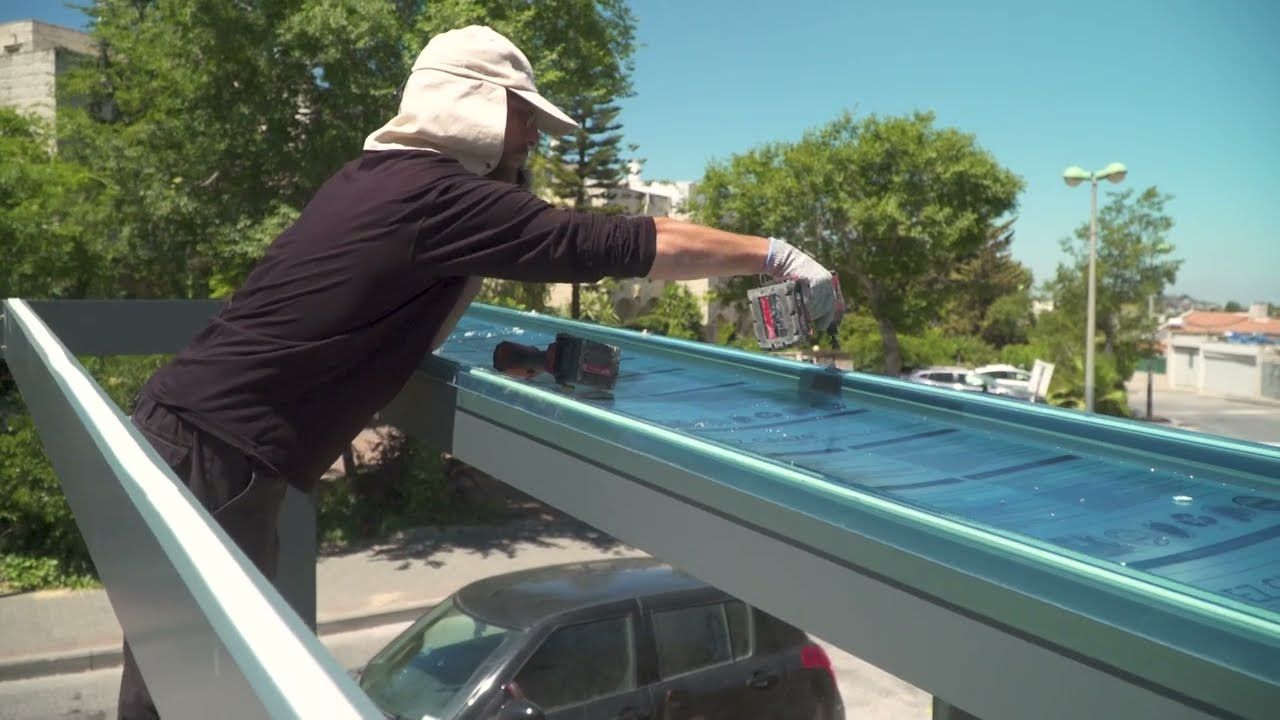 EZ-Glaze™ Glass-Like Polycarbonate Roofing Benefits - EZ Glaze™ Saves the Day