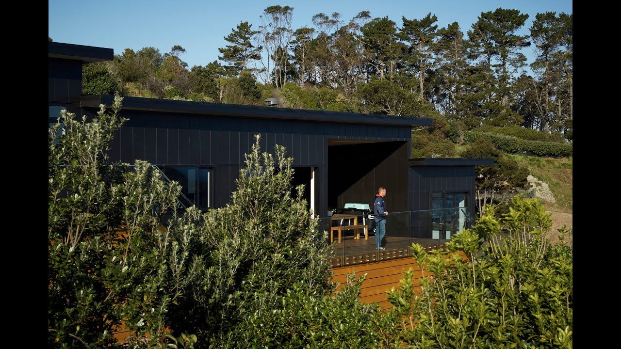 James Hardie Down the Line Waiheke