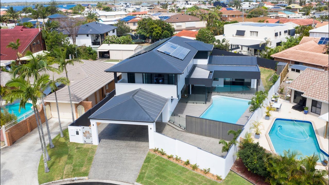 Burleigh Constructions - The Bay Project video