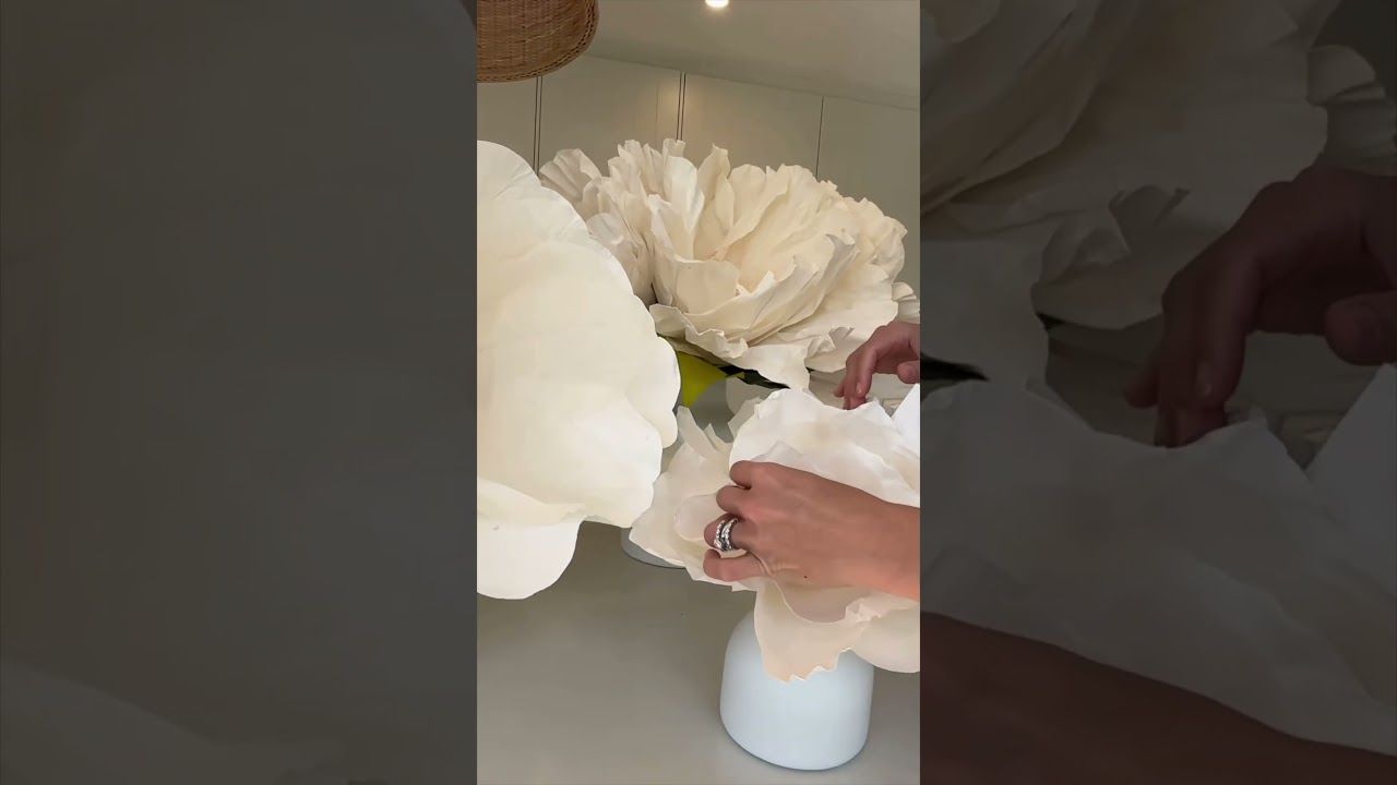Two Toned White Flowers