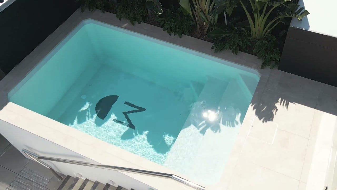 Maison Rooftop video
