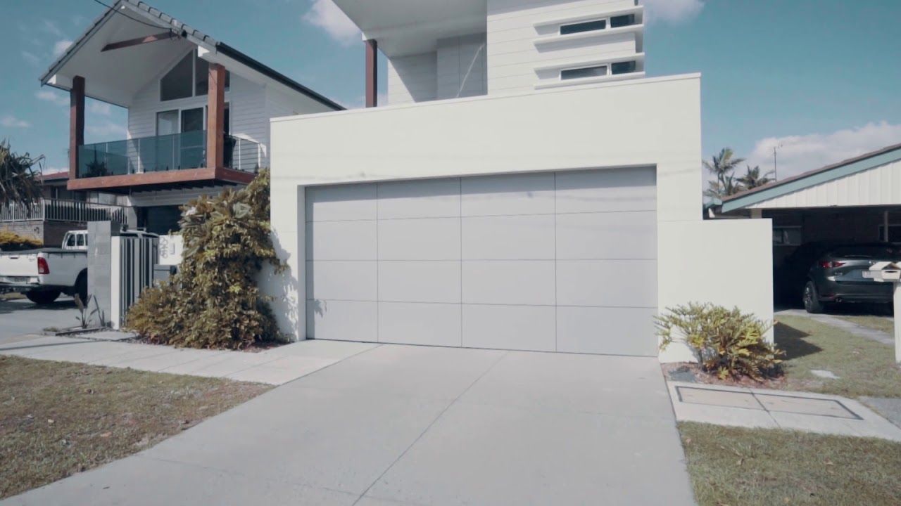 Face Fixed Inspirations Door With White Aluminium Composite Panels in Matt Finish