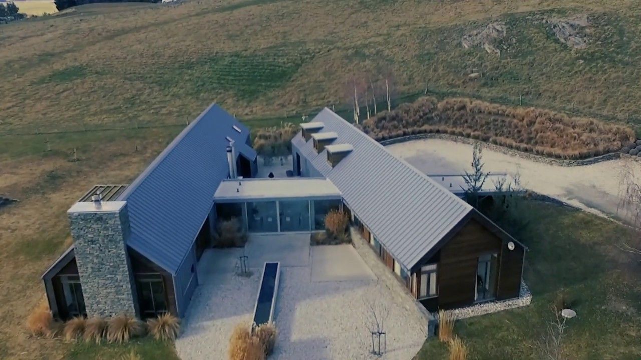 Wendy Shacklock Slopehill video