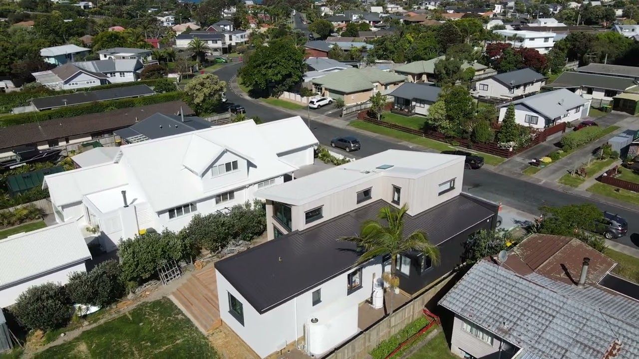 9 Homestar Built High Performance Home in Red Beach, Auckland video
