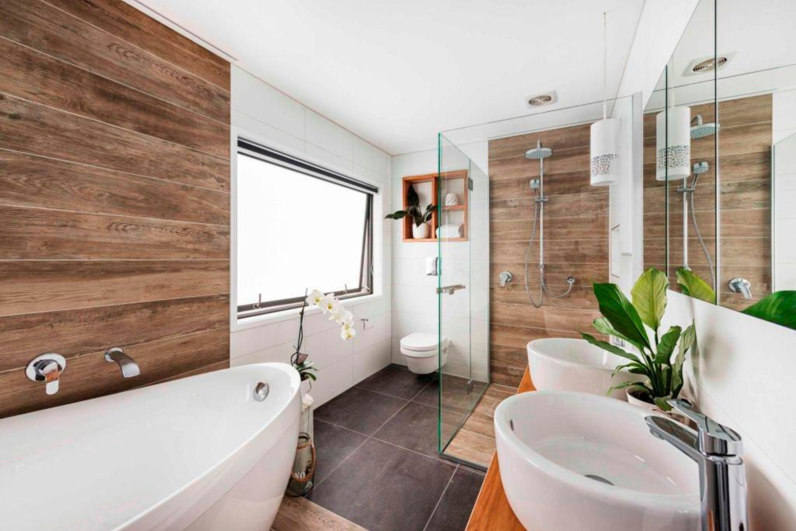Frameless Glass Showers