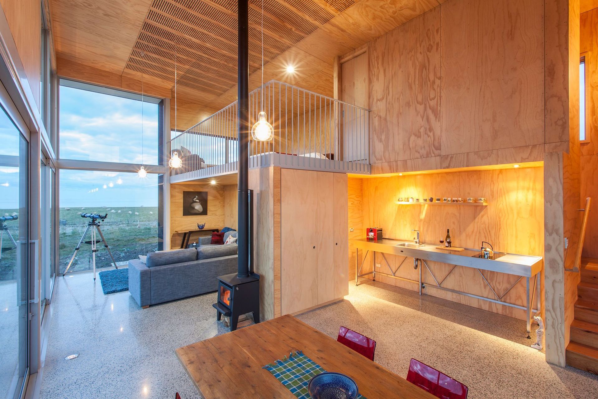 Taieri Mouth Crib