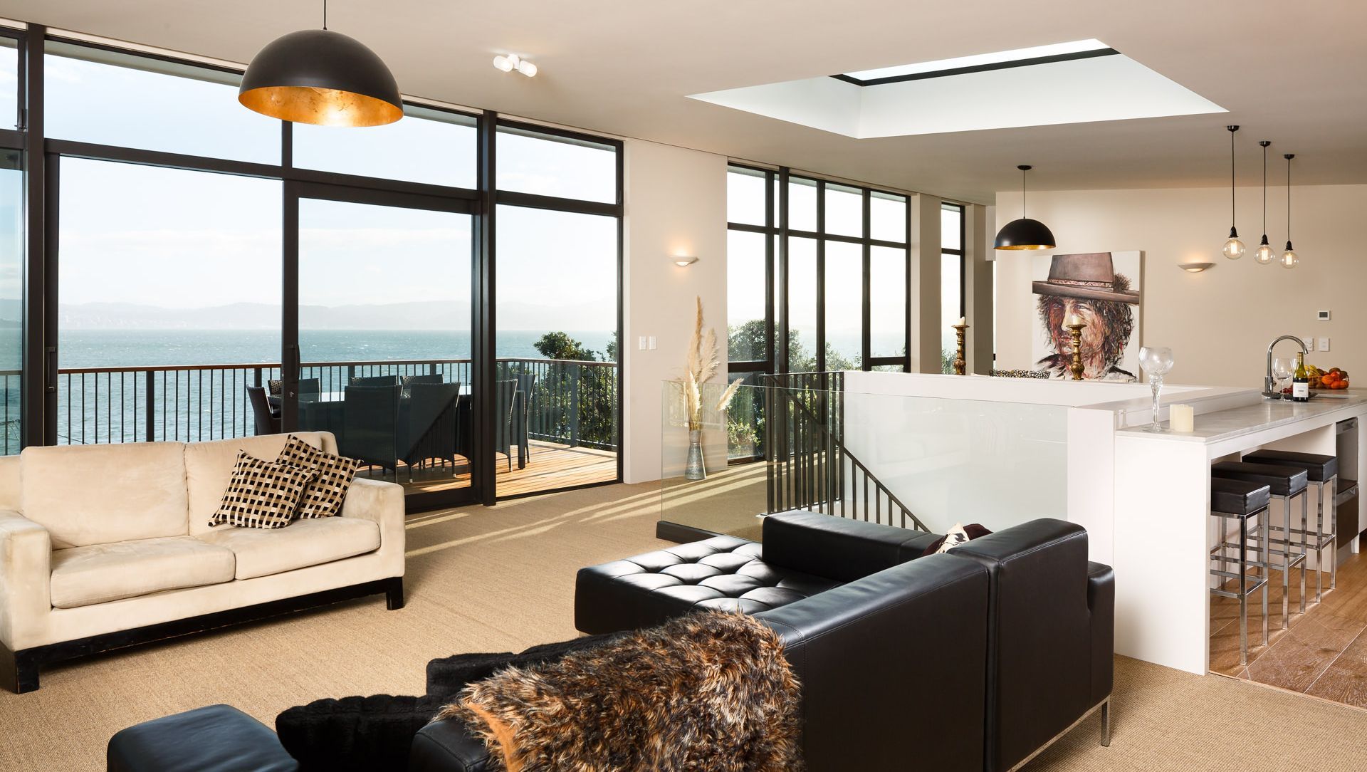 Sunshine Bay House banner