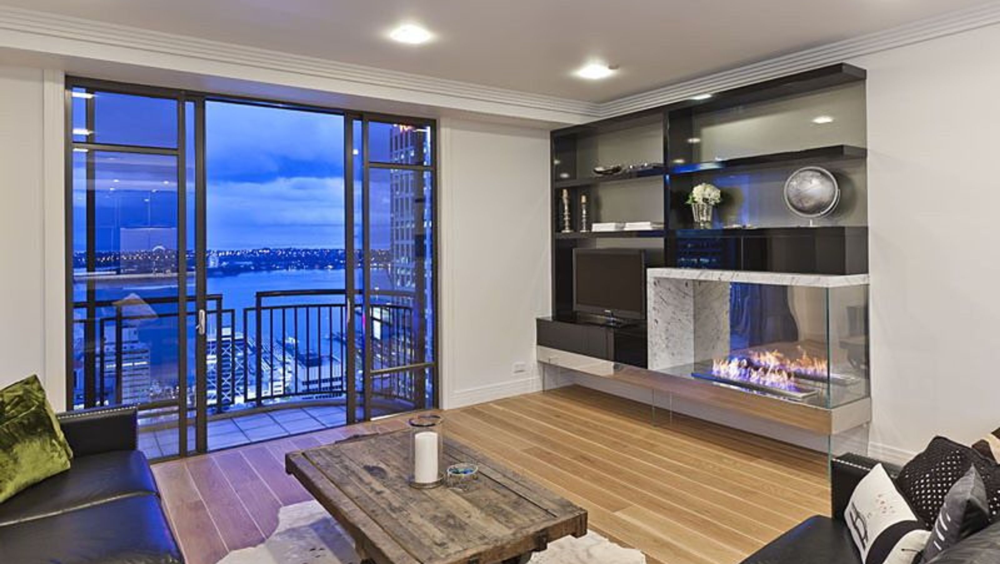 Metropolis Apartment