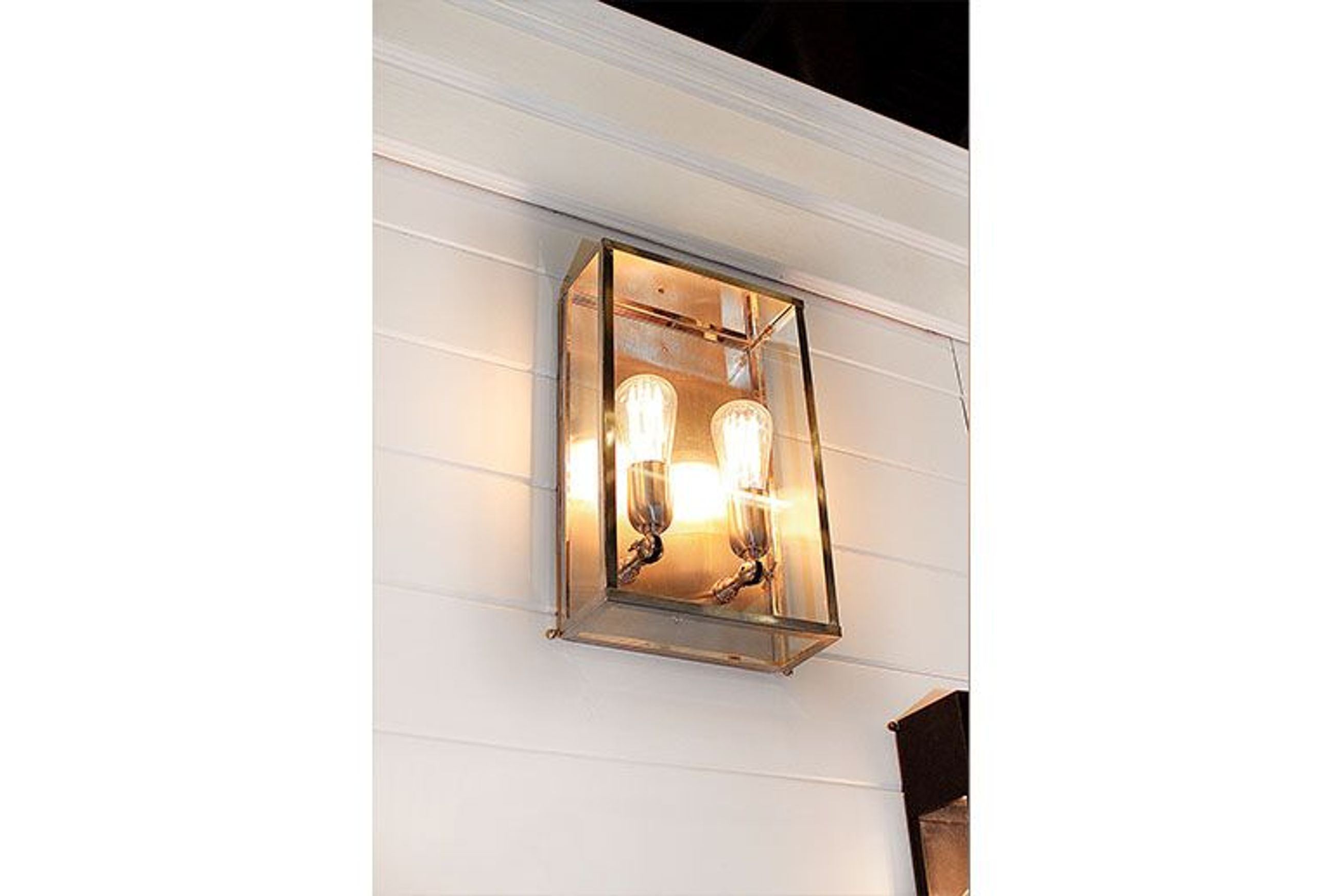 Vitrine Outdoor Wall Lantern - Large