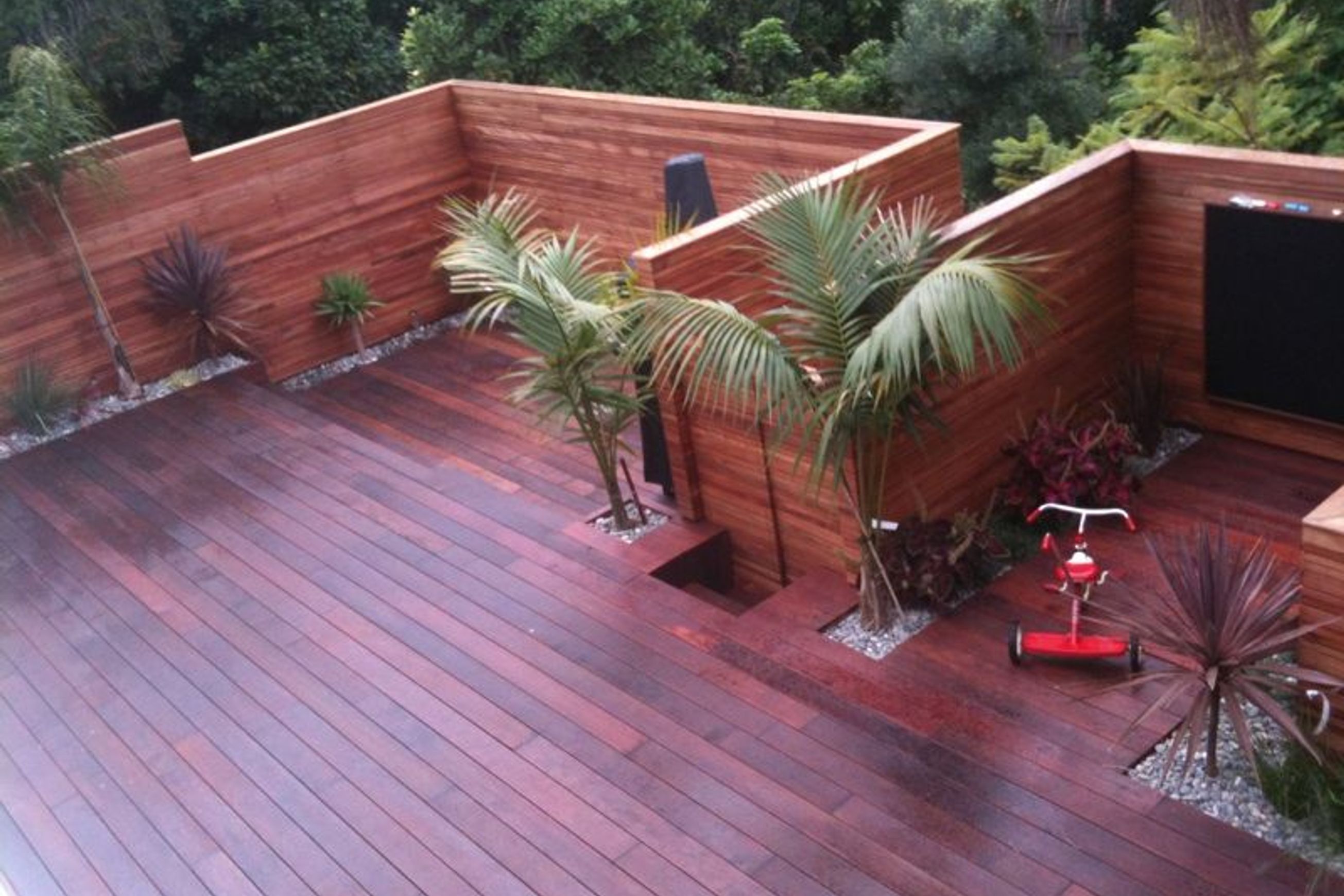 ShadowDeck™ Kwila Dome Decking Timber 140 x 21mm