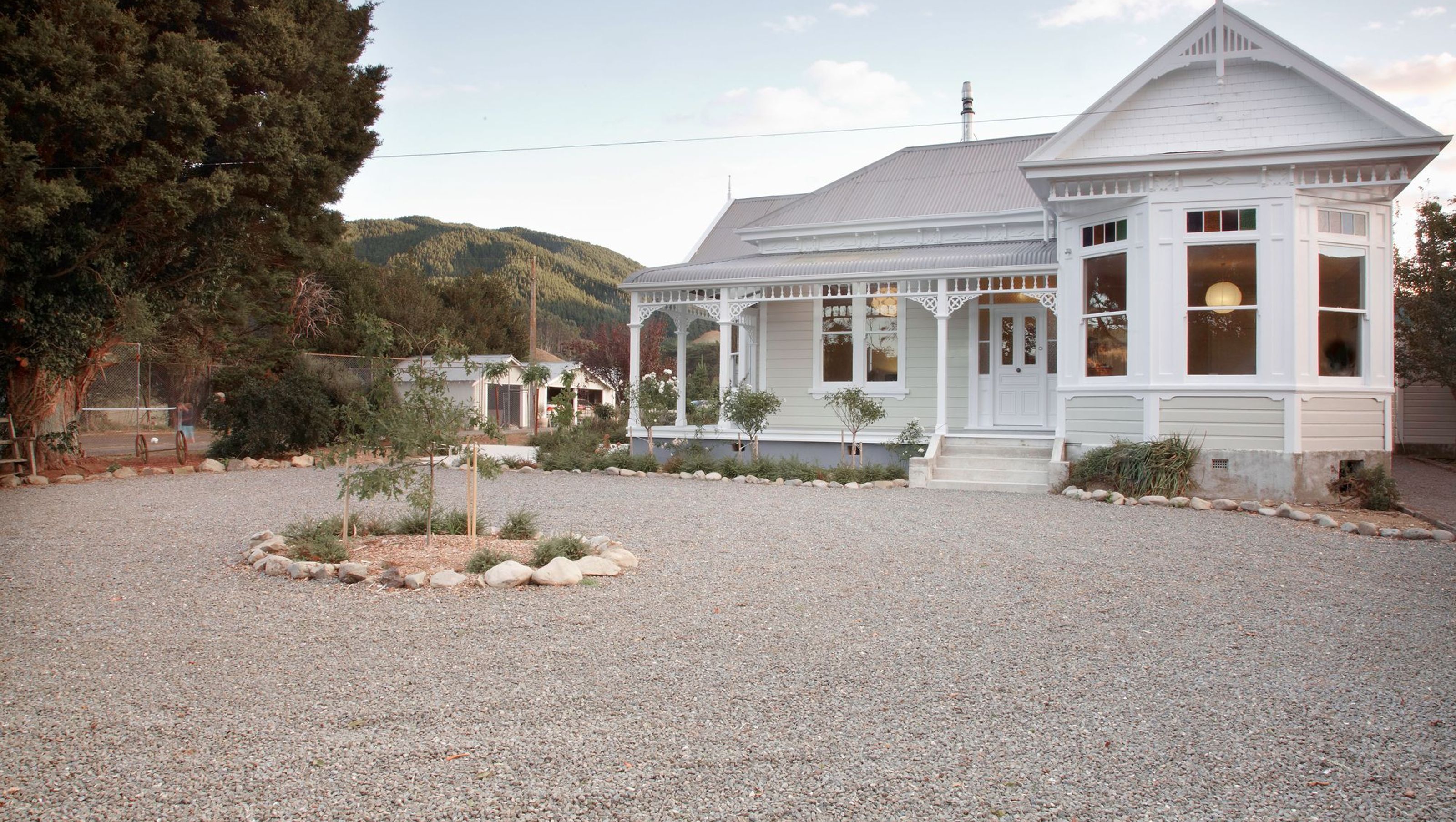 Whiteman's Valley Home