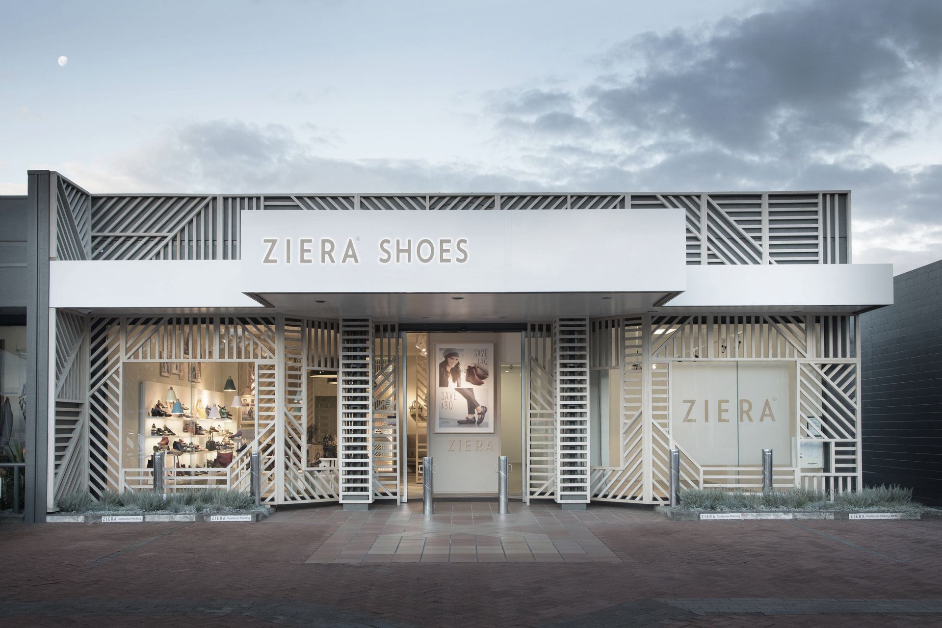 ZIERA - NEWMARKET