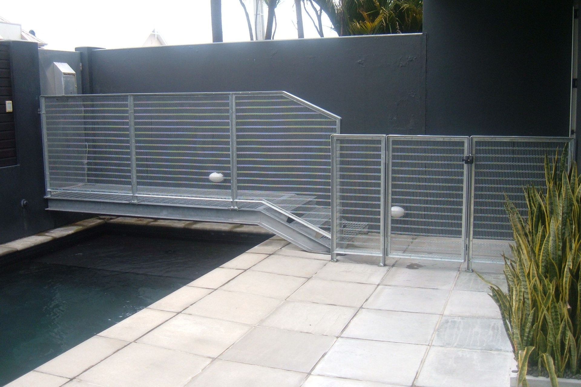 7515 Pool Gate
