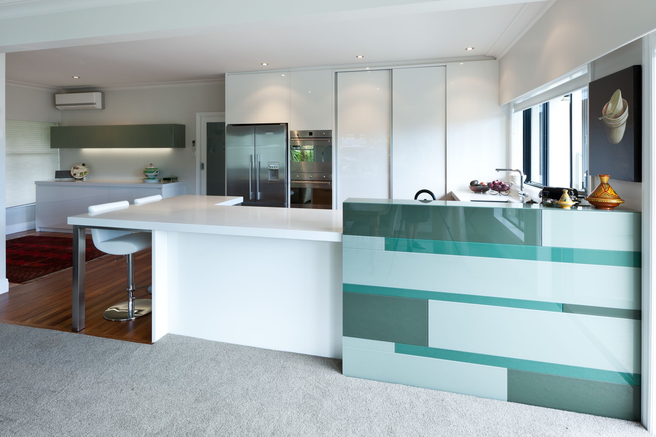 Kitchen Island Glass