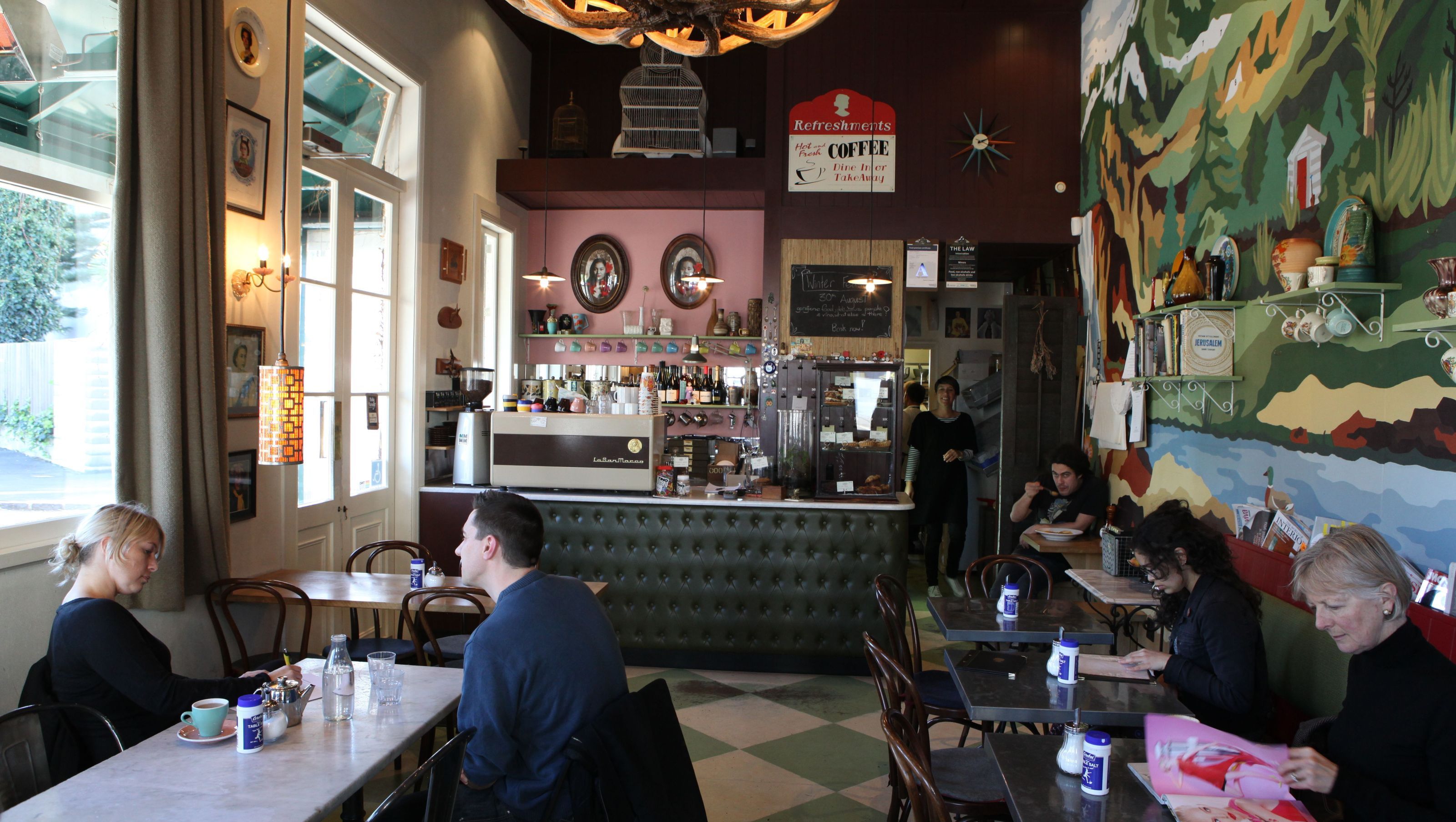 Queenies Tearooms