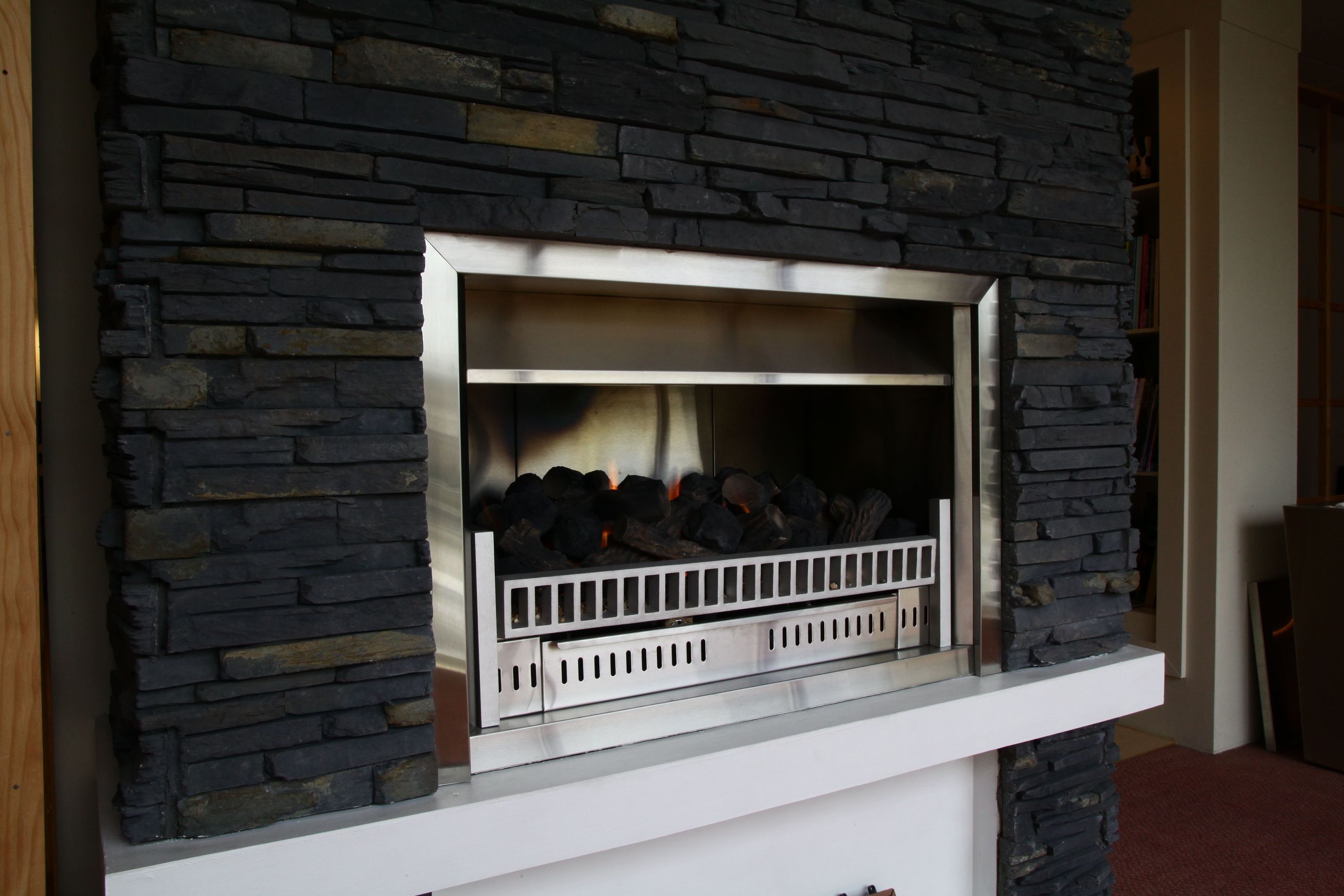 Aura Flued Outdoor Fireplace | 900mm
