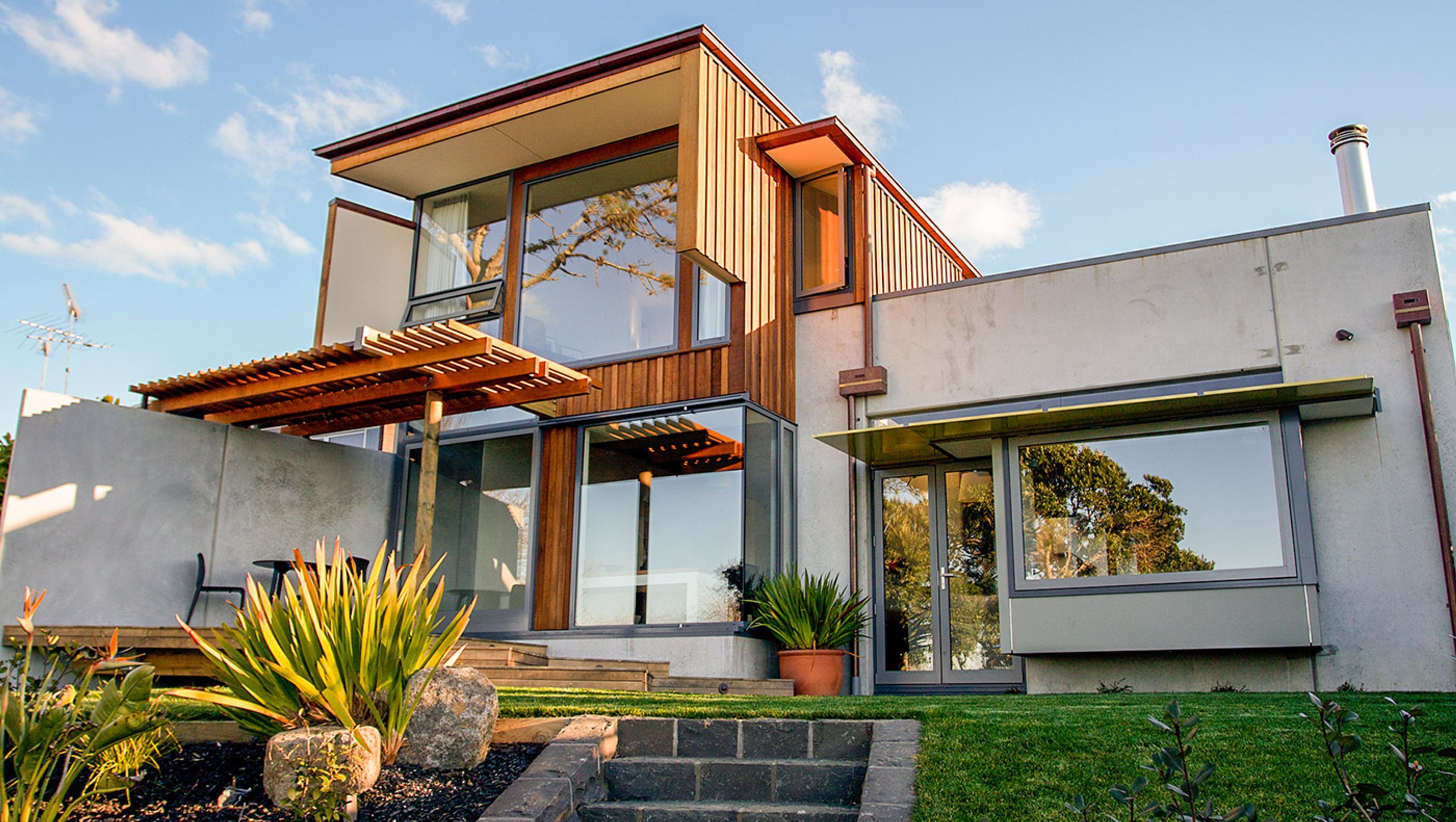 Lake Pupuke House