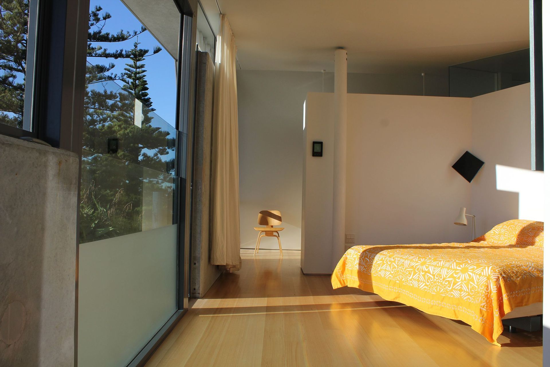 Narrow Neck House