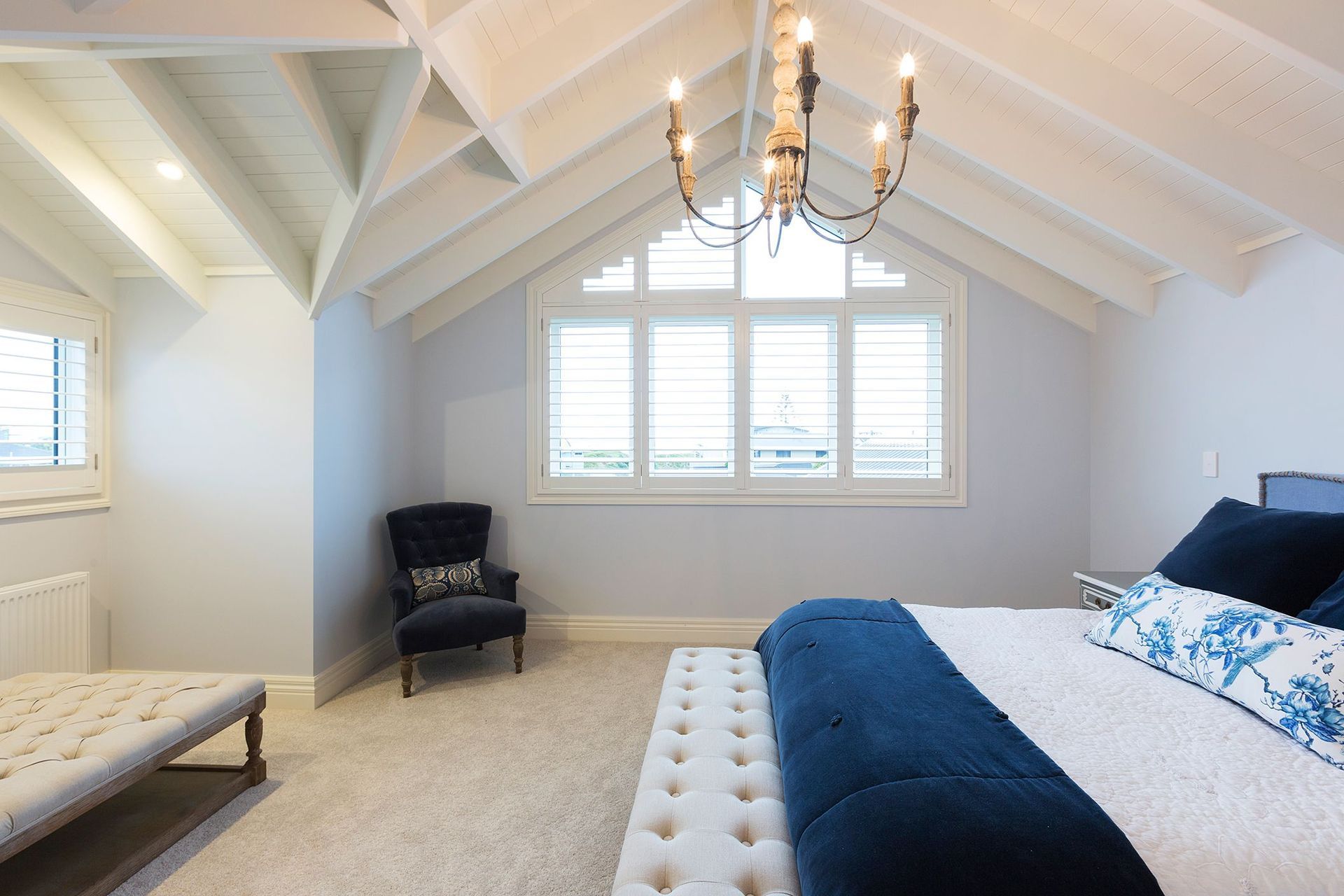 Omanu Beach House