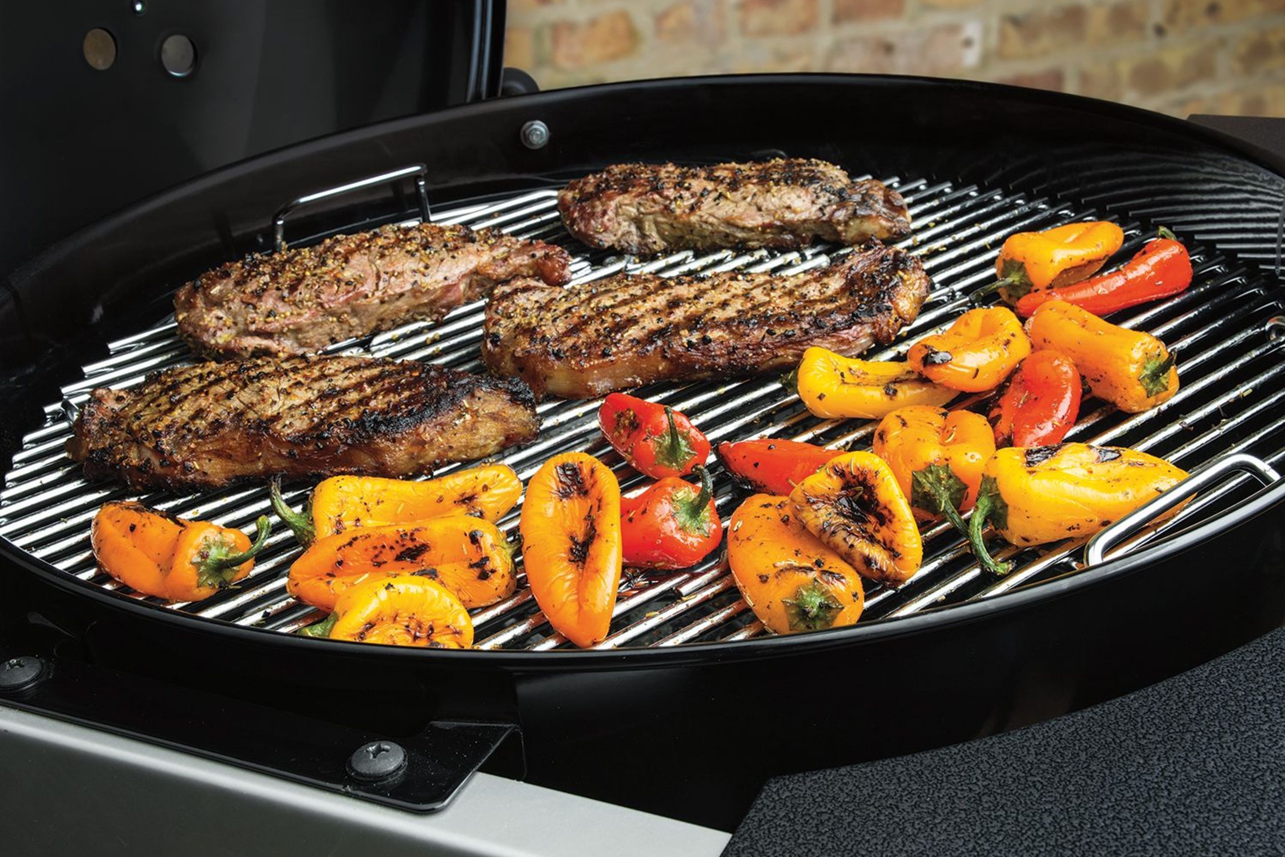 Performer Kettle Charcoal BBQ by Weber