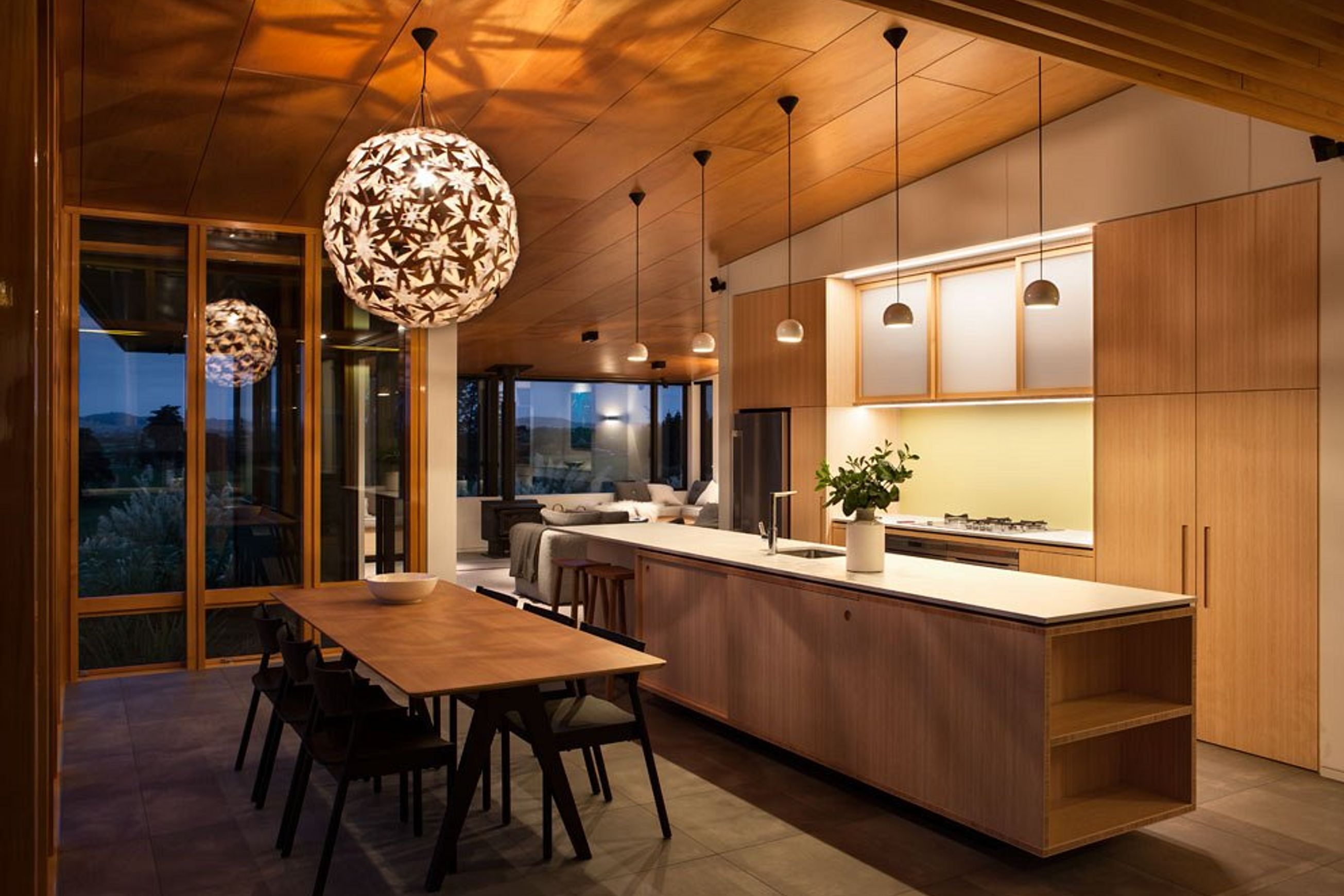 Contemporary / Modern Kitchens
