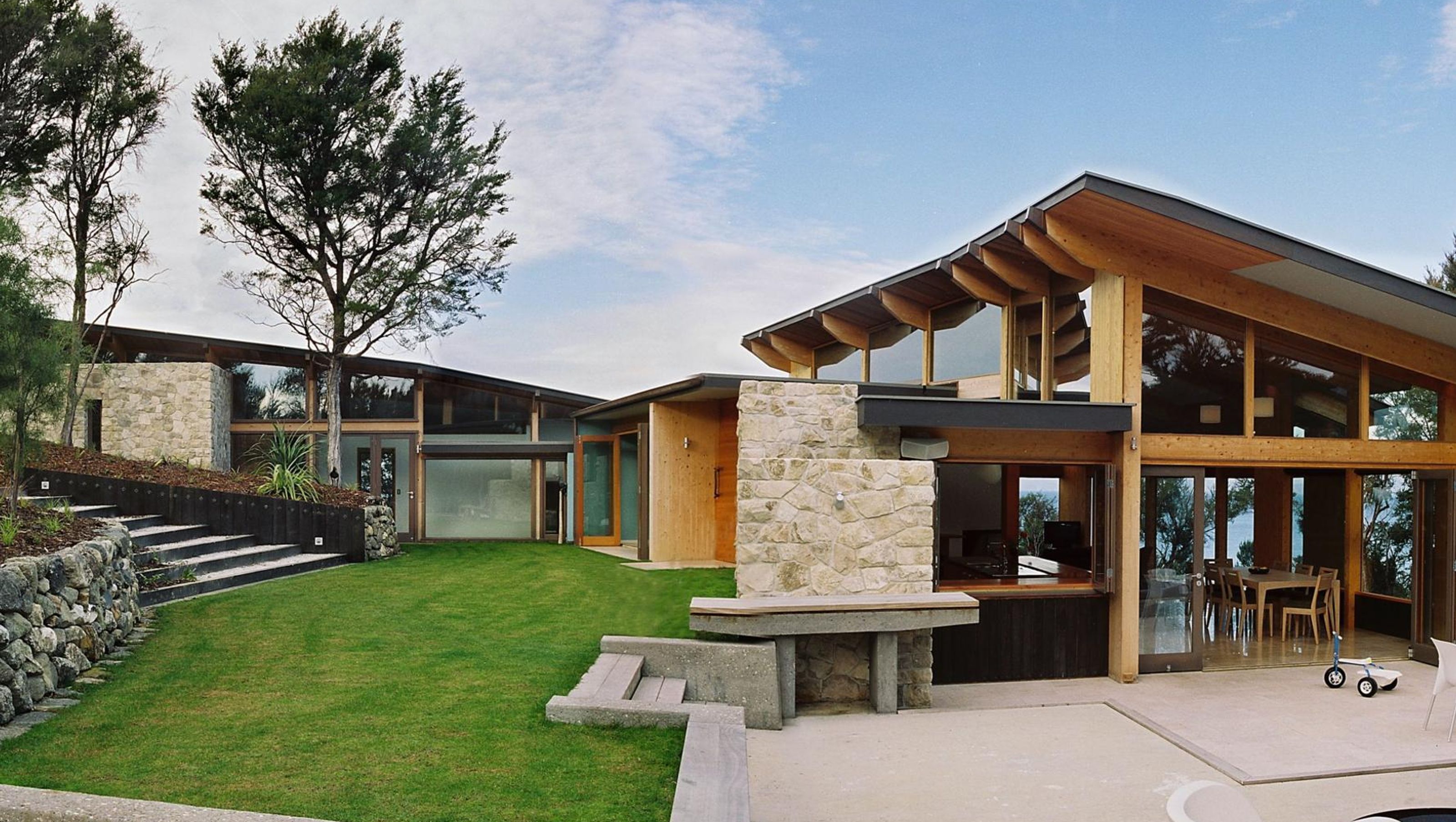 Toko Ngawa House