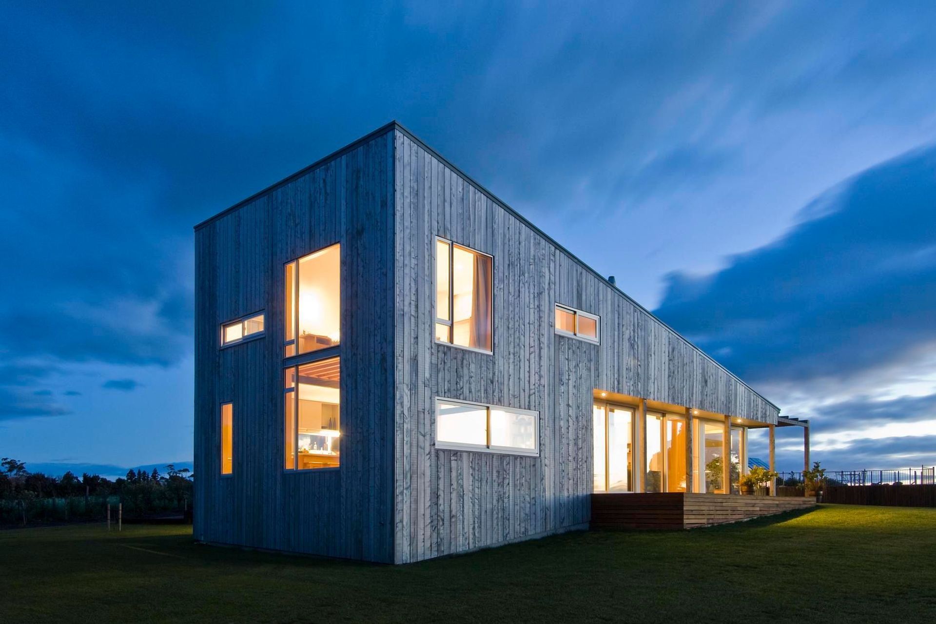 COASTAL HOUSE