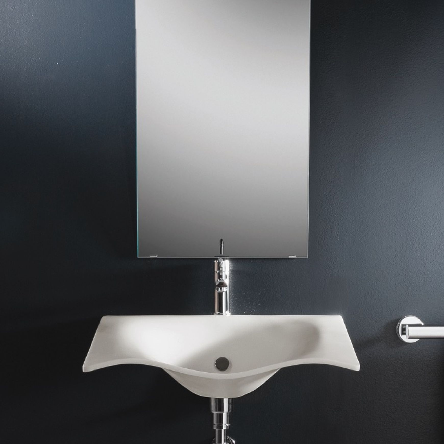 Flight Universal Wash Basin by GOMAN