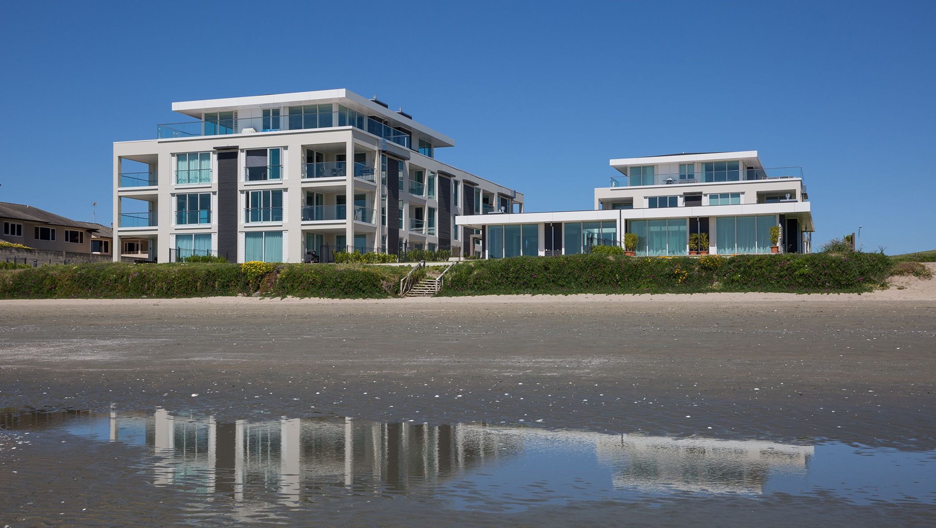 Ocean Point Beach Apts
