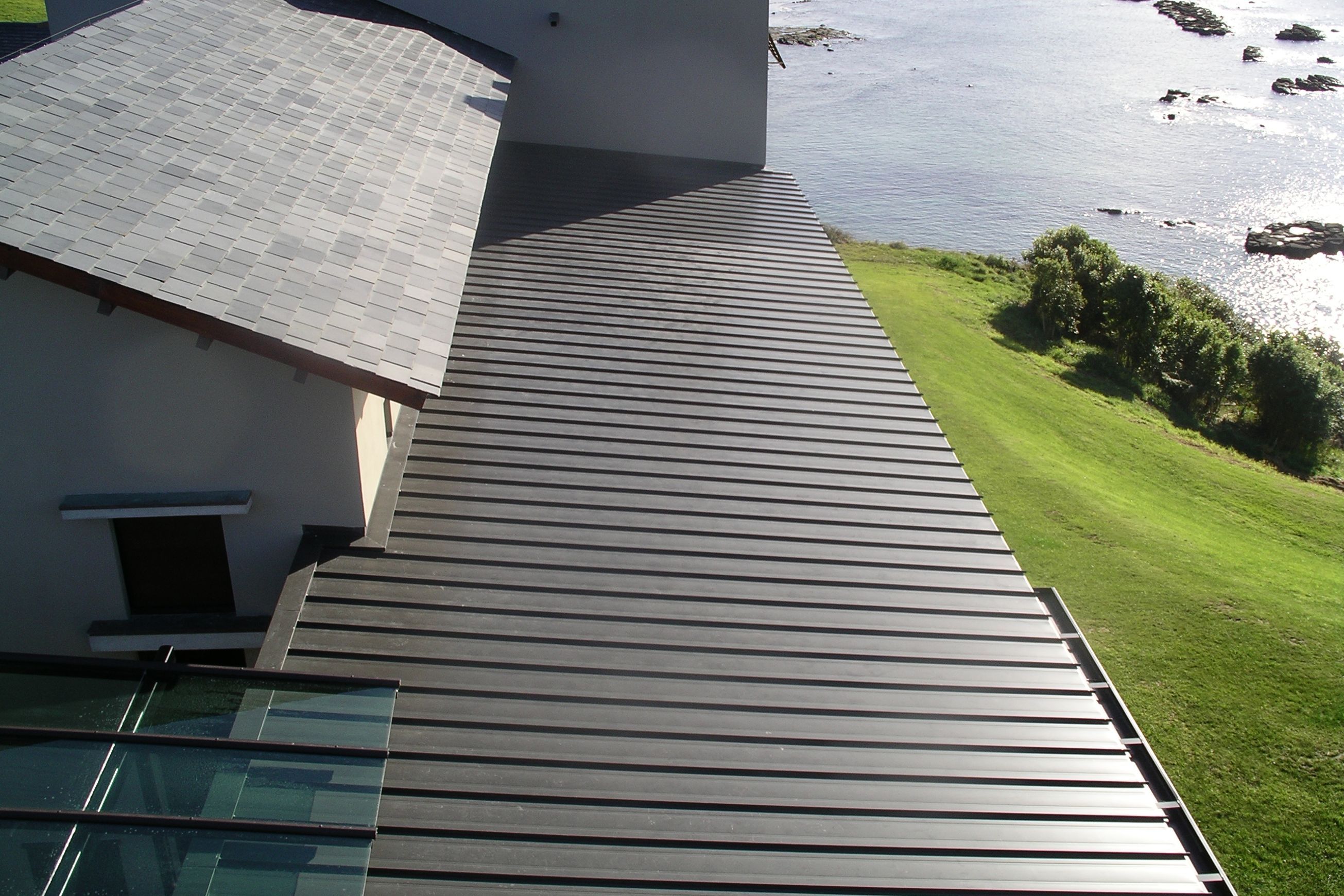 Smart Tray Snap-Lock Roofing