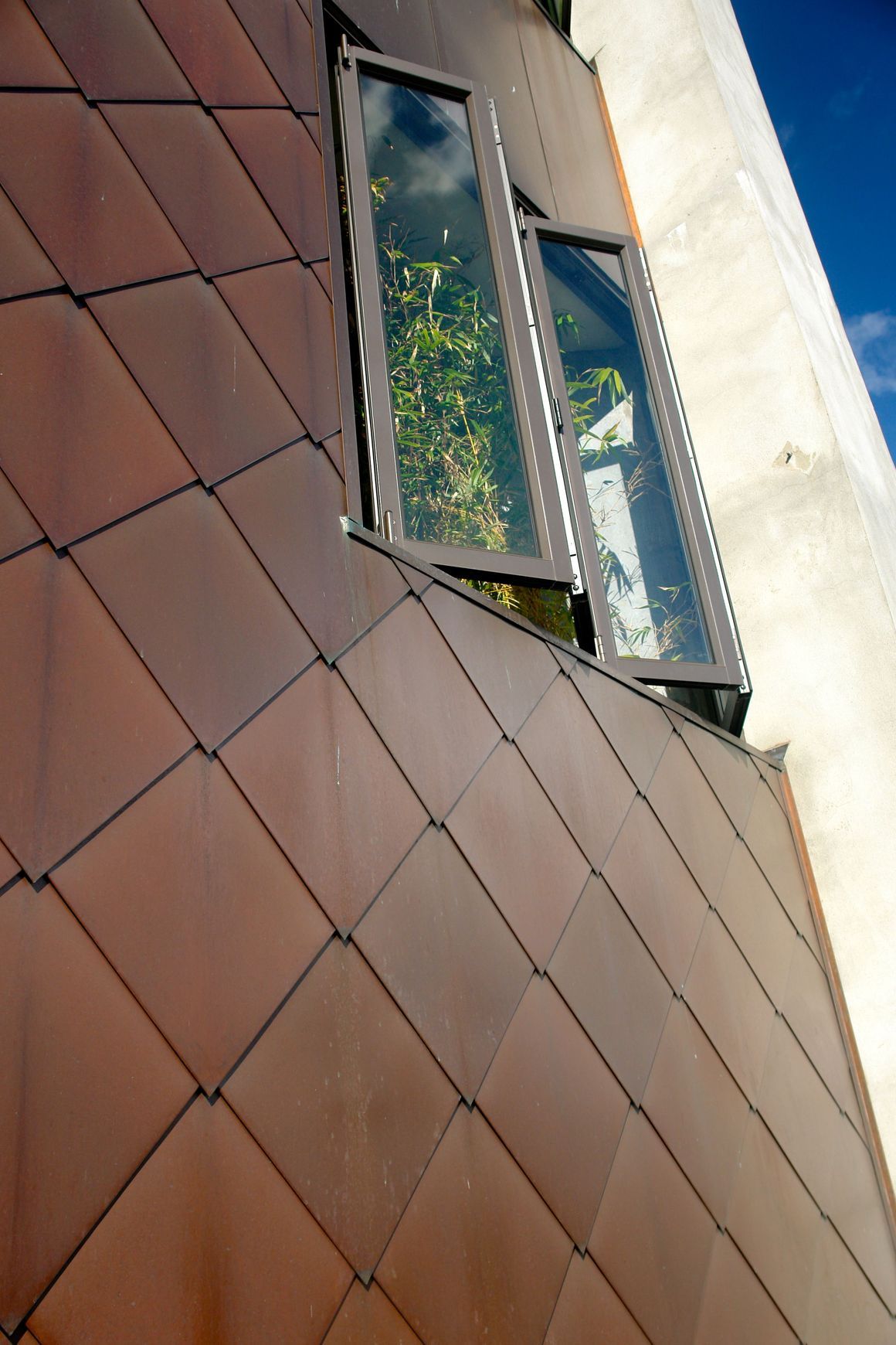 Smart Tray Custom Cladding